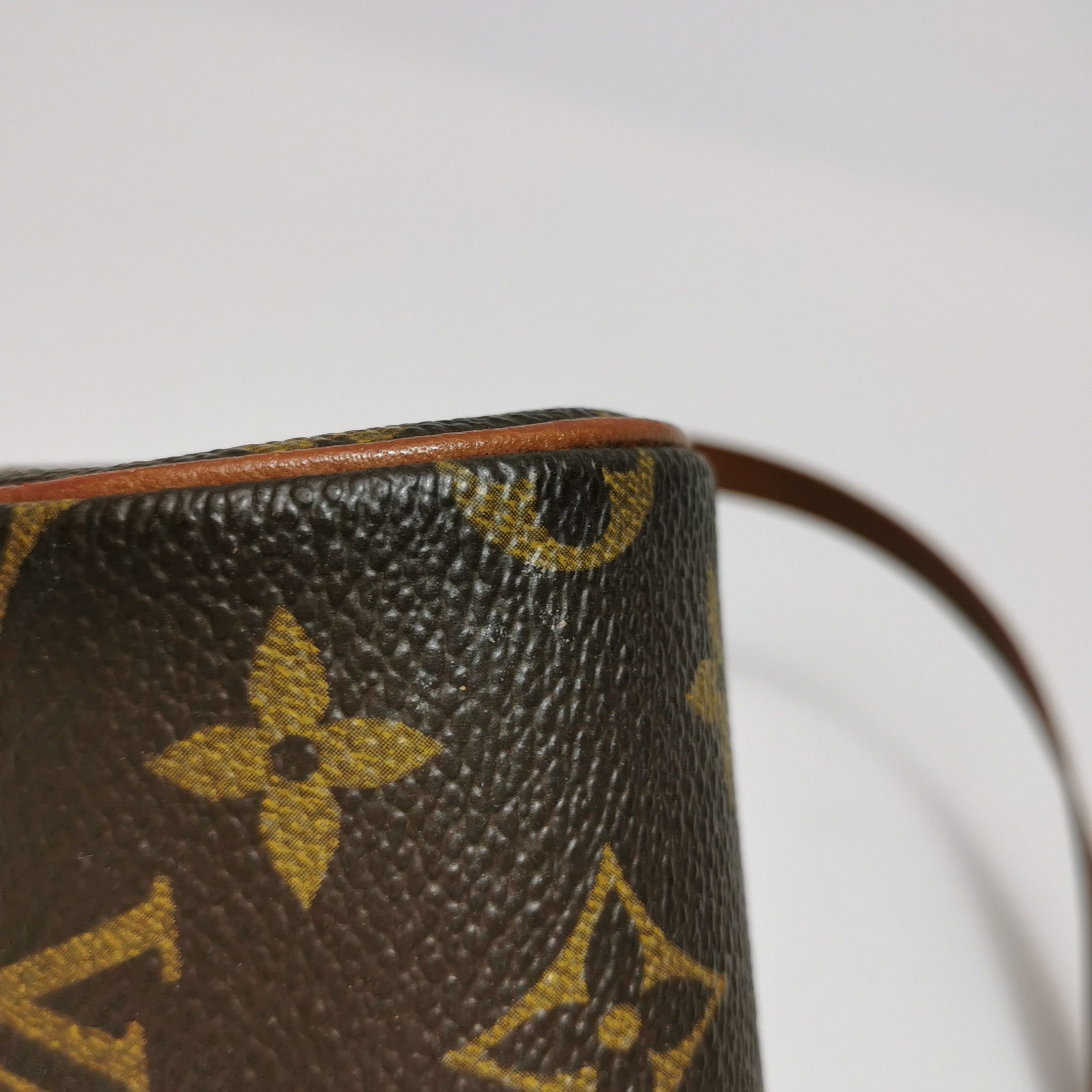 Louis Vuitton Louis Vuitton (LV) Papillon Mini Cowhide Monogram Printed D Size ONE SIZE - 6 Thumbnail