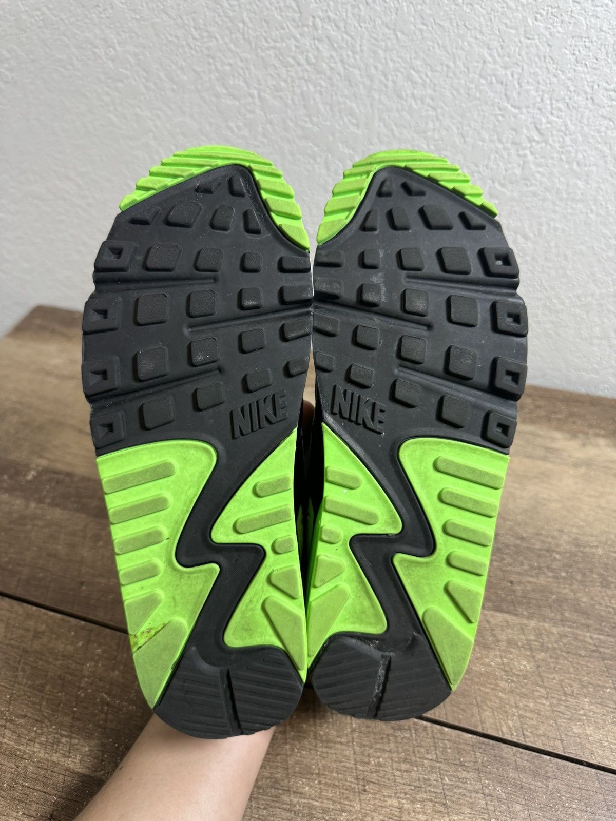 Nike Nike Air Max 90 Recraft Lime Green Mens Sneaker Size 8 Size US 8 / EU 41 - 6 Thumbnail