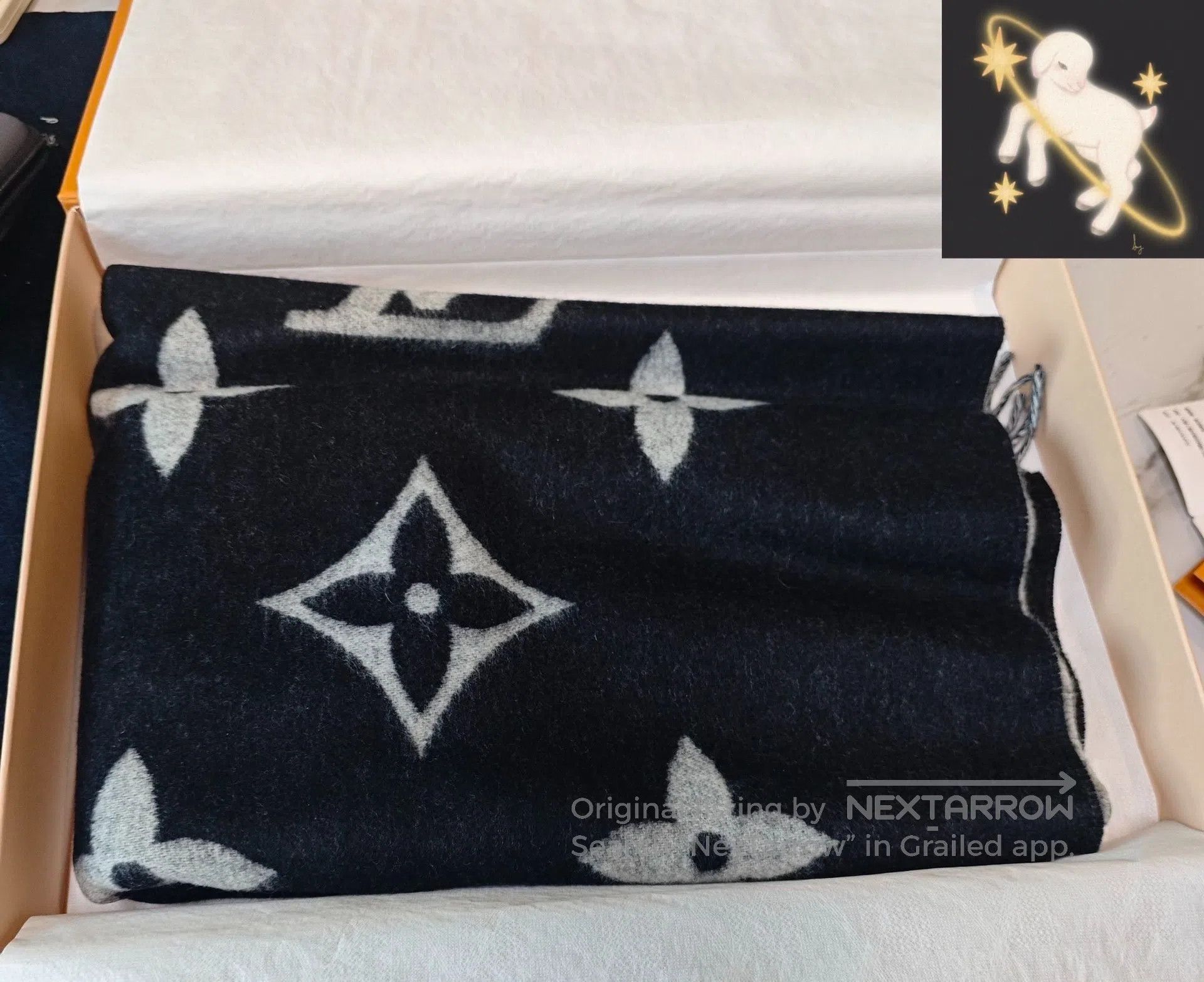 Louis Vuitton Louis Vuitton Black Gray Full Print Cashmere Double Sided Size ONE SIZE - 1 Thumbnail