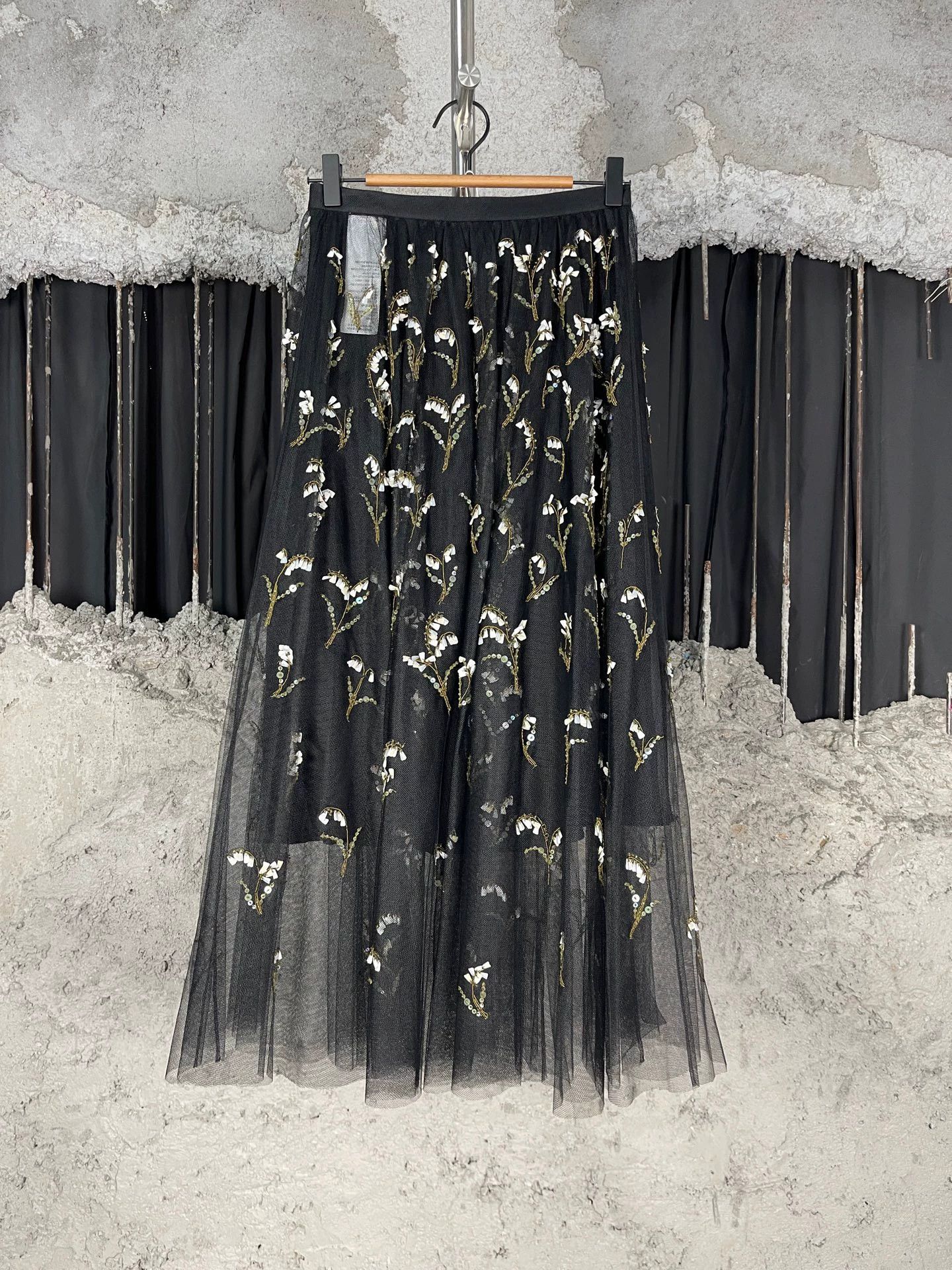 Dior Dior Haute Couture Tulle Dress 34 Size 25" / US 0 / IT 36 - 2 Thumbnail