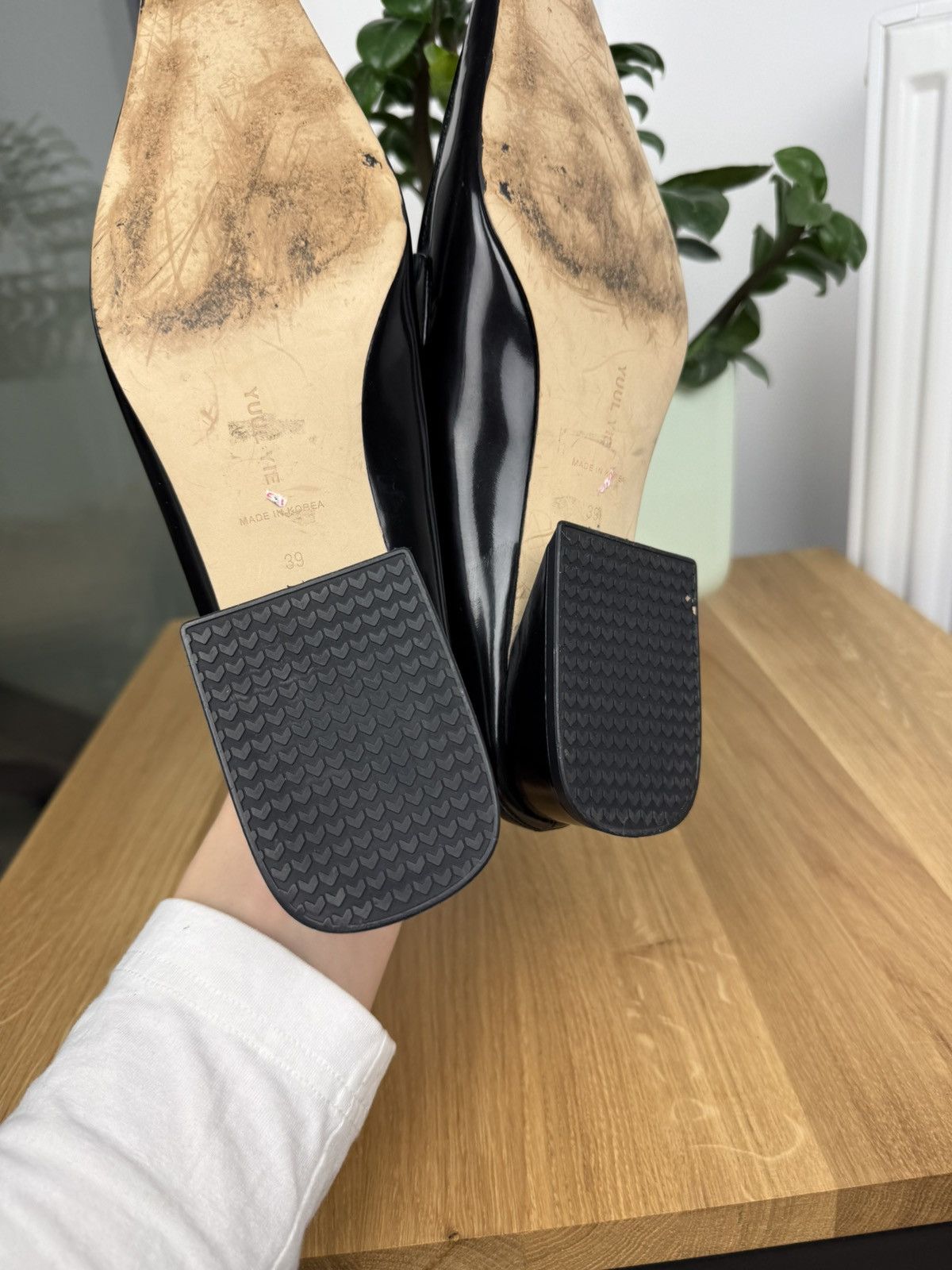 Other Yuul yie Leather Sandals Slippers mules slip on Size US 9 / IT 39 - 10 Thumbnail