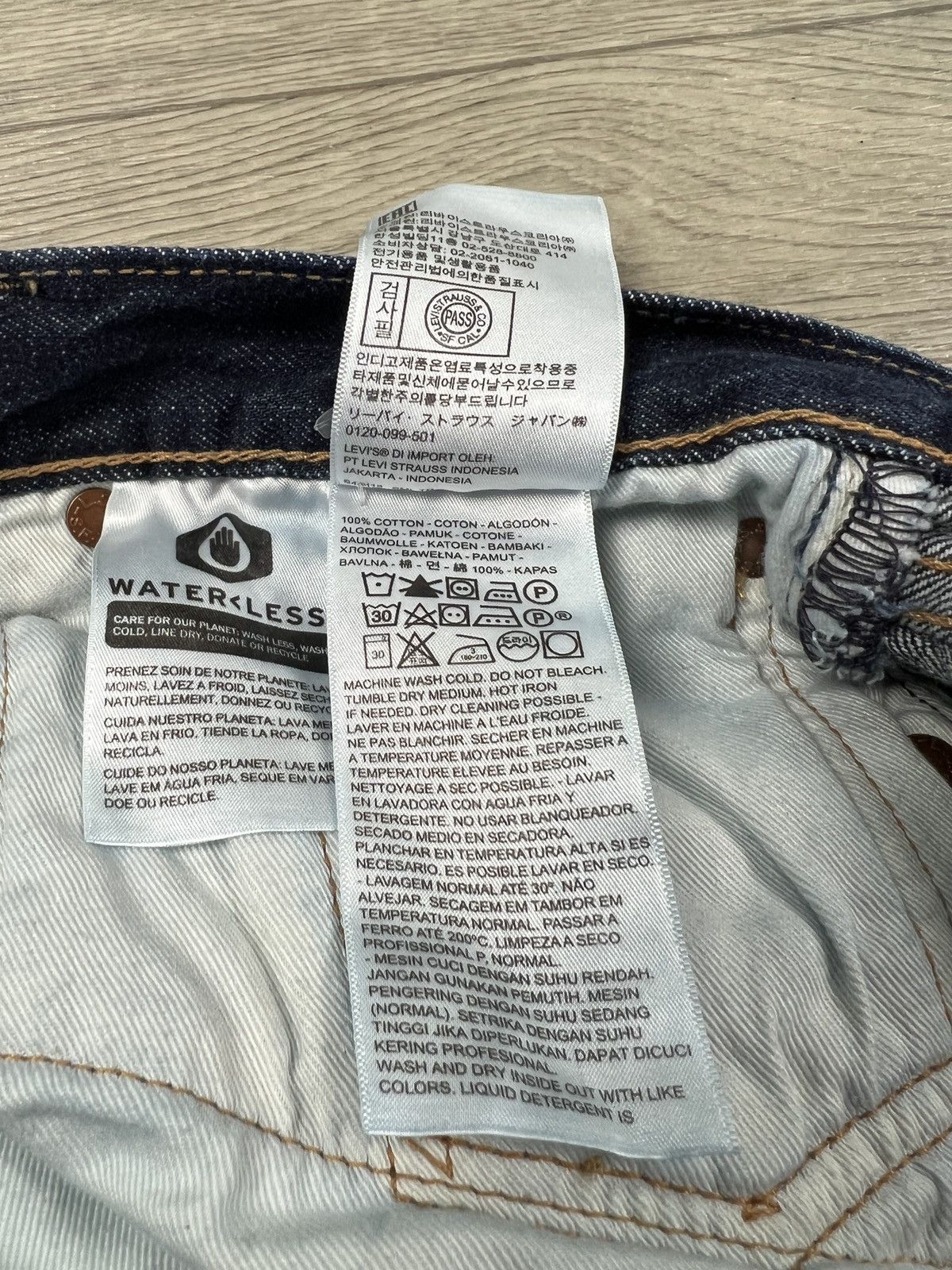 Levi's Mens Jeans Levi's 501 Original Straight Fit Big E Size 33/34 Size US 33 - 14 Thumbnail
