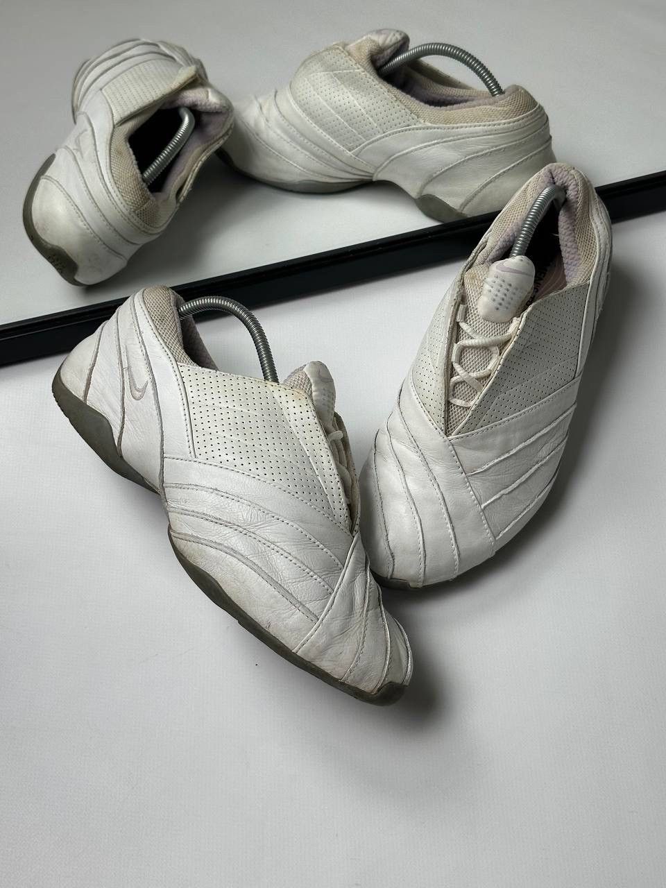 90s Vintage Nike Japanese Style Leather Shoes