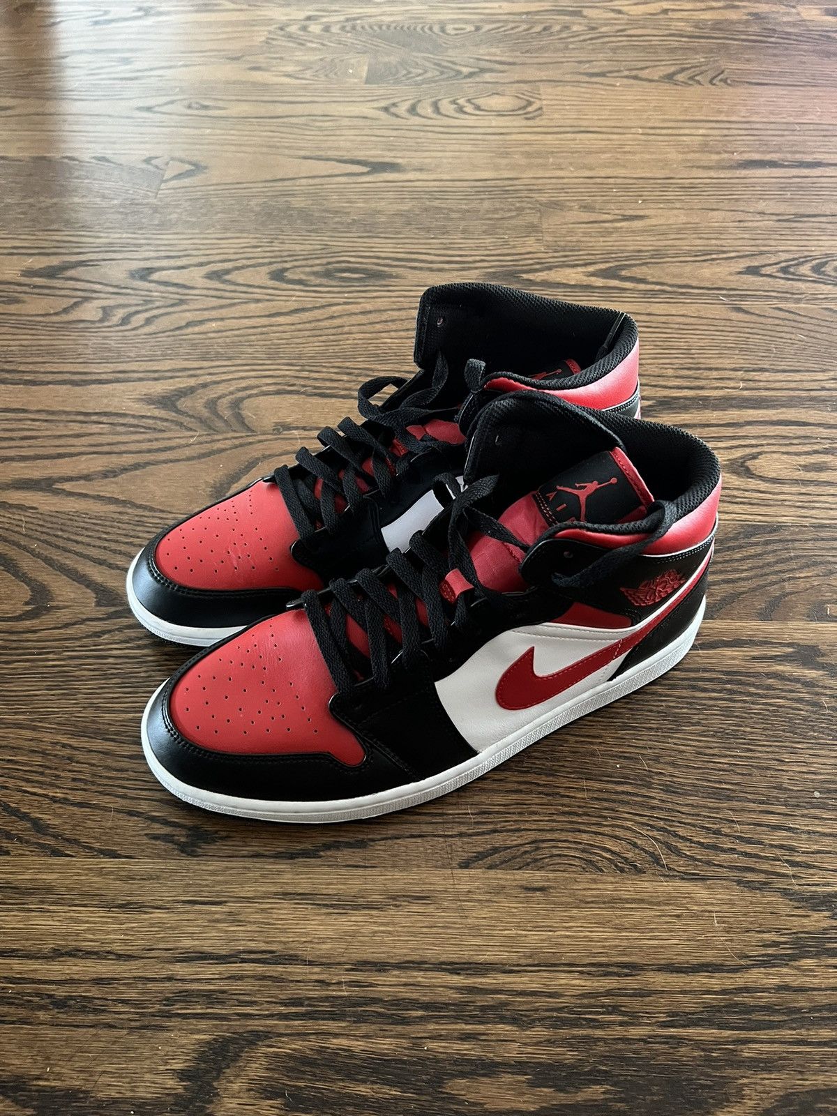 Jordan Brand Air Jordan retro 1s Size US 13 / EU 46 - 1 Thumbnail