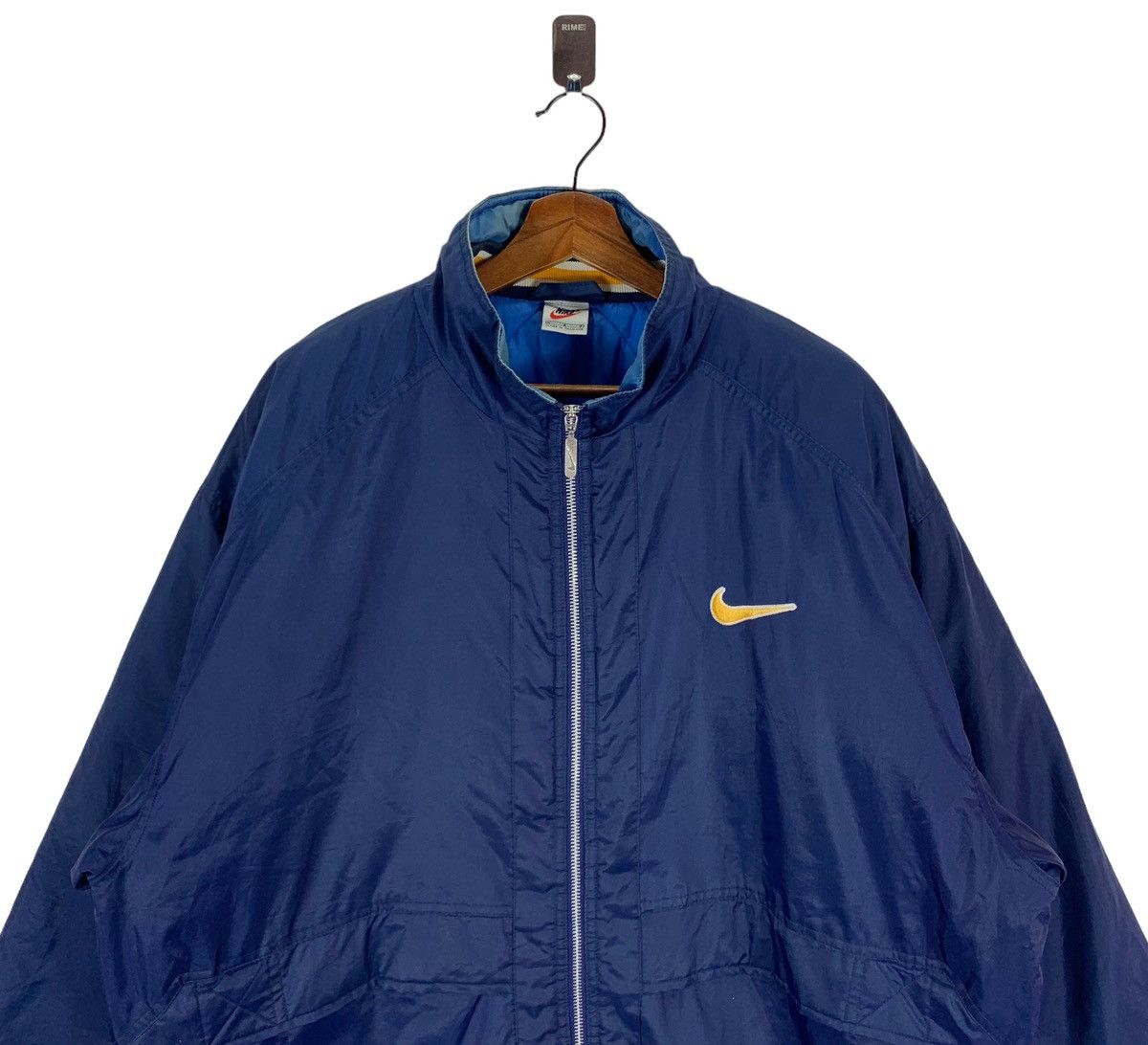 Nike × Vintage VINTAGE 90s NIKE SWOOSH POLYESTER ZIPPER JACKET Size US L / EU 52-54 / 3 - 3 Thumbnail