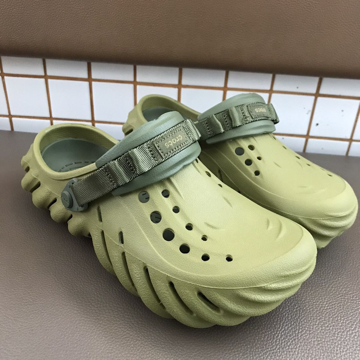 Crocs × Hypebeast Crocs Echo Clog Green Size 8uk 42 eur Designed in Colorado Size US 8 / EU 41 - 23 Thumbnail
