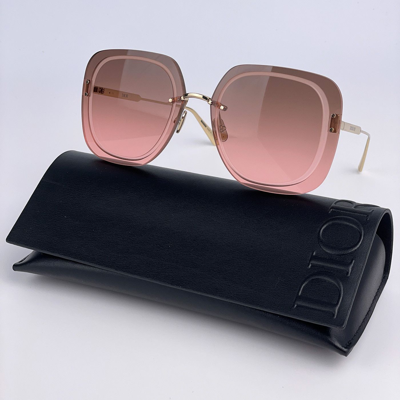 NEW Dior ULTRADIOR SU B0D2 Burgundy Gold Brown Women Square Oversized Sunglasses Amazon.com: DIOR Woman Sunglasses Gold Frame, Smoke Lenses  main image 2