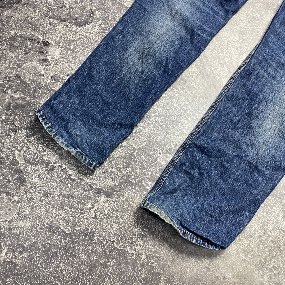 Vintage Vintage Carhartt Wip Patch Logo Blue Streetwear denim jeans Size US 34 / EU 50 - 8 Thumbnail