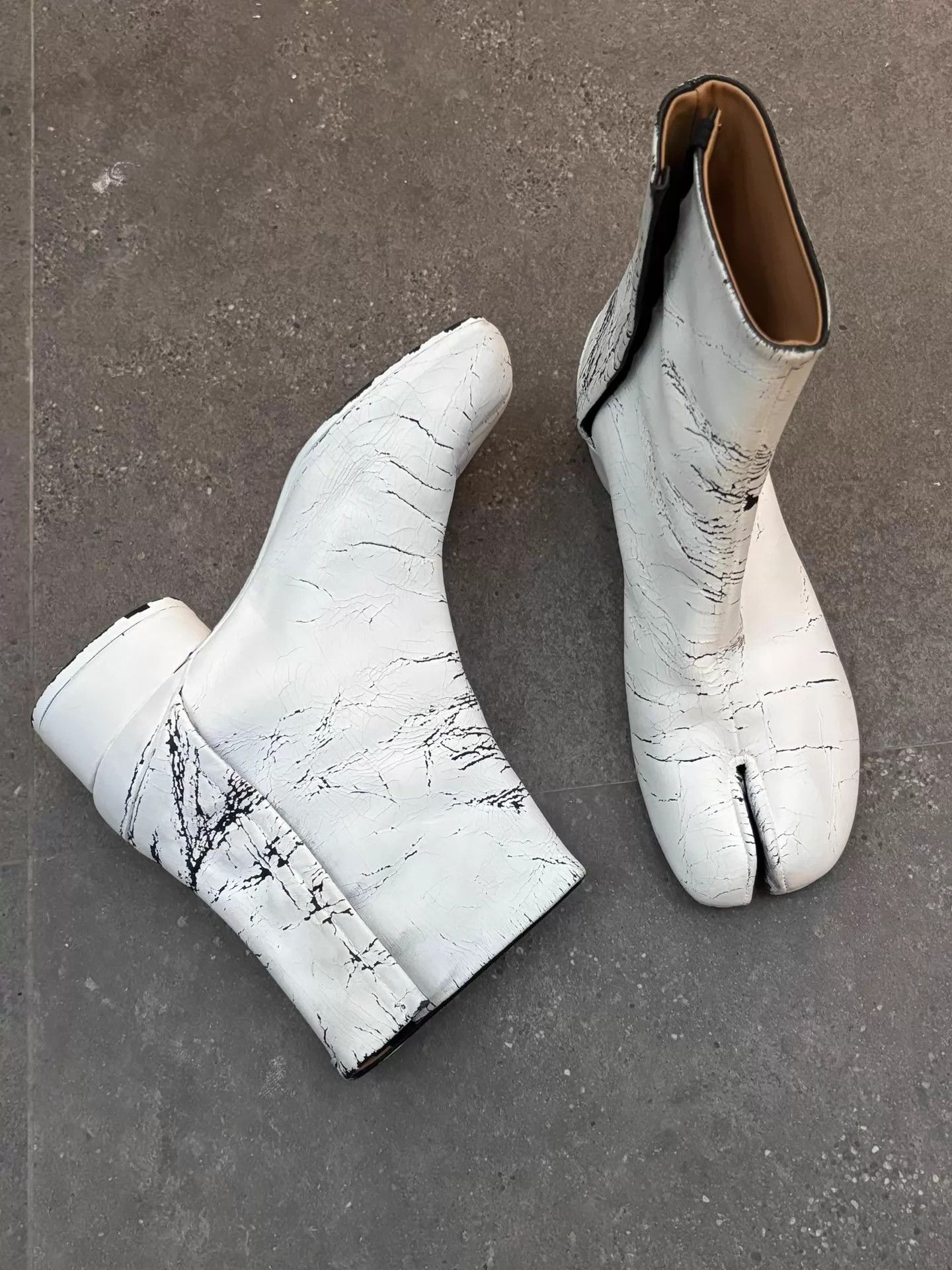 Maison Margiela Maison Margiela 3cm Painted Tabi 36.5 (size down) Size US 6 / IT 36 - 3 Thumbnail