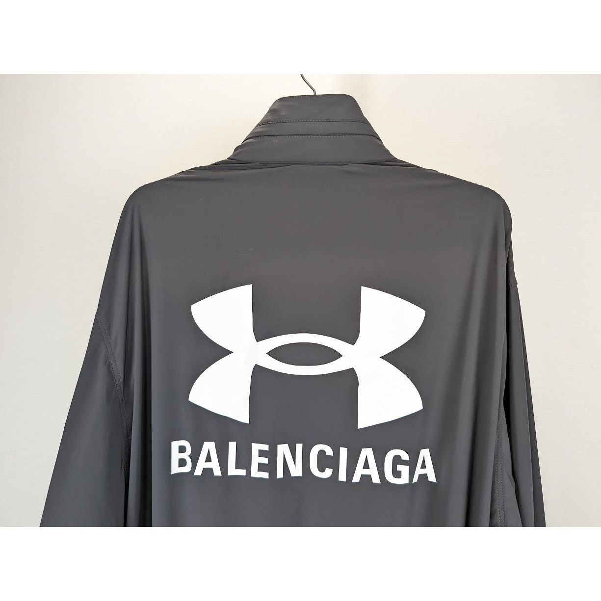 Balenciaga × Under Armour o1rshd1 Nylon Stretch Windbreaker in Black Size US S / EU 44-46 / 1 - 12 Thumbnail