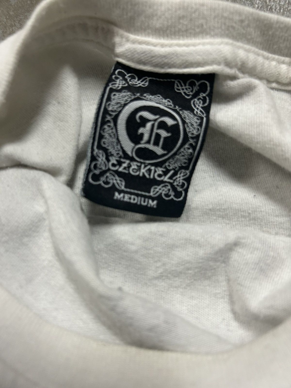 Ezekiel × Vintage Vintage Ezekiel Shirt Size US M / EU 48-50 / 2 - 3 Thumbnail