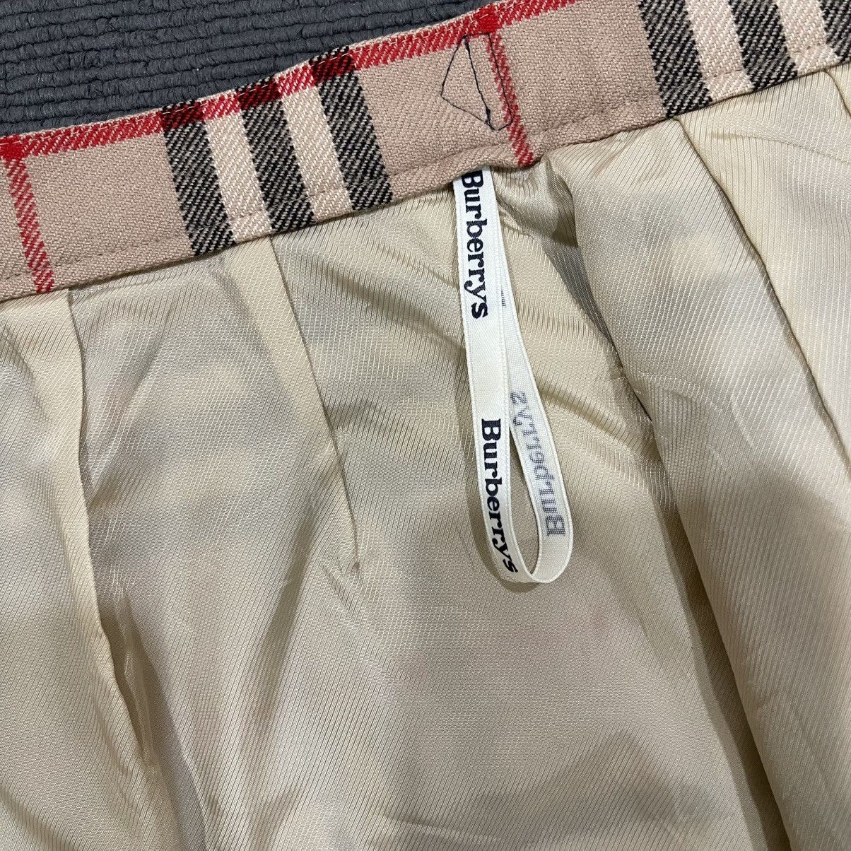Burberry Burberrys Nova Check Wool Mini Skirt Size 26" / US 2 / IT 38 - 17 Thumbnail