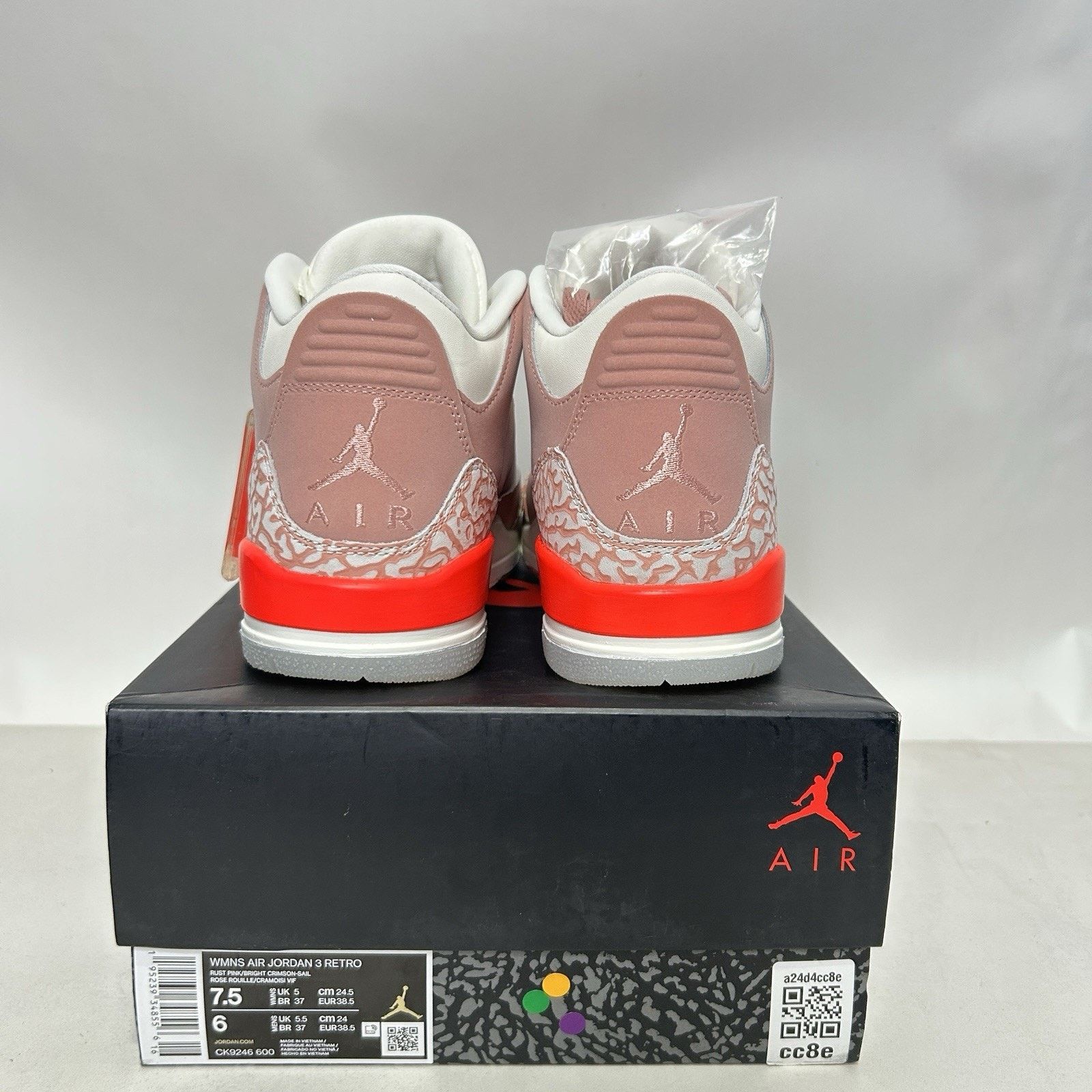 Jordan Brand Nike Air Jordan 3 Retro WMNS “Rust Pink” Size US 7.5 / IT 37.5 - 4 Thumbnail