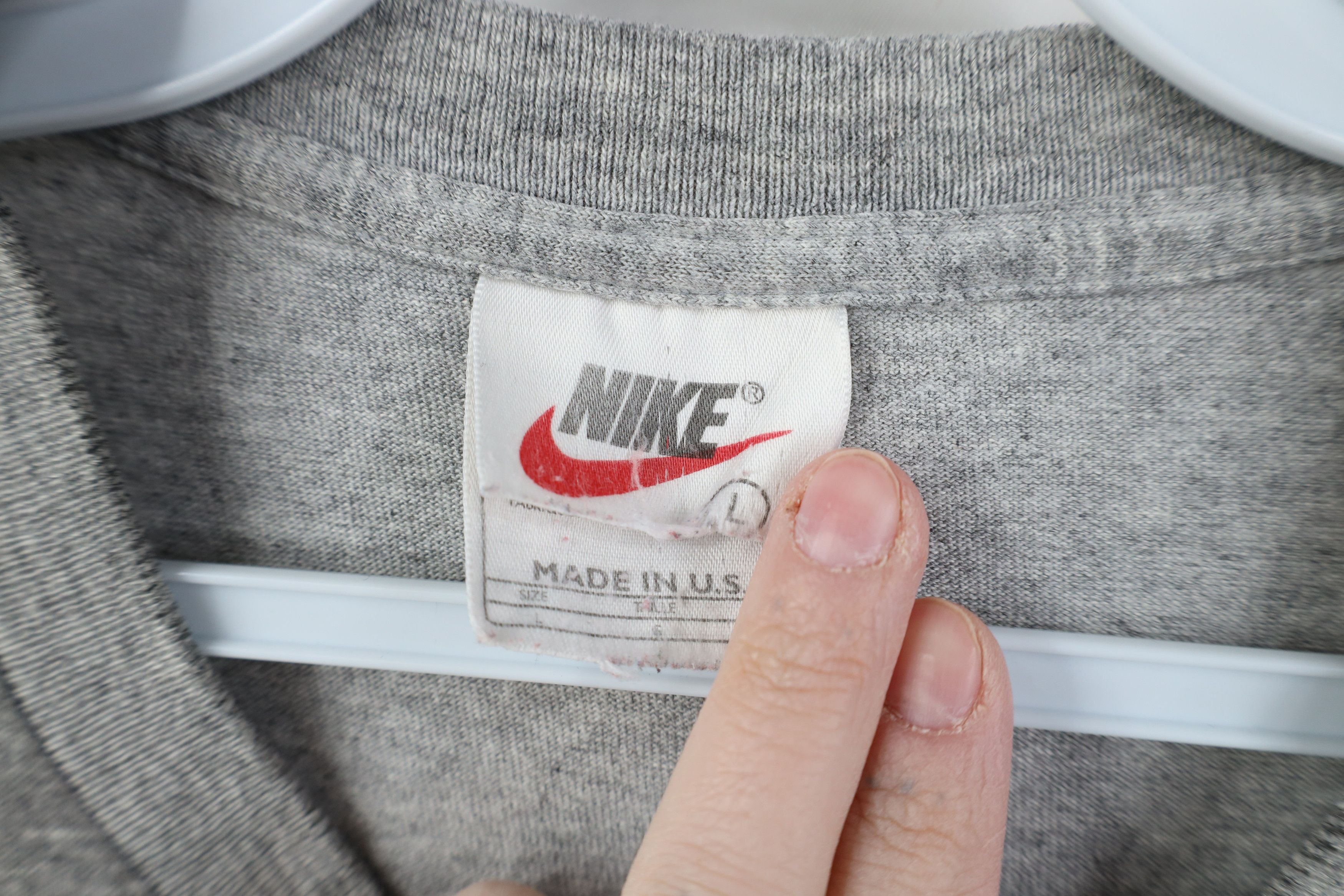 Nike Vintage 90s Nike Travis Scott Center Swoosh T-Shirt USA Size US L / EU 52-54 / 3 - 9 Thumbnail