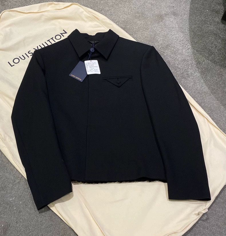 Louis Vuitton LV Logo Wool Long Sleeve Jacket Outerwear - dmc Size US L / EU 52-54 / 3 - 1 Thumbnail