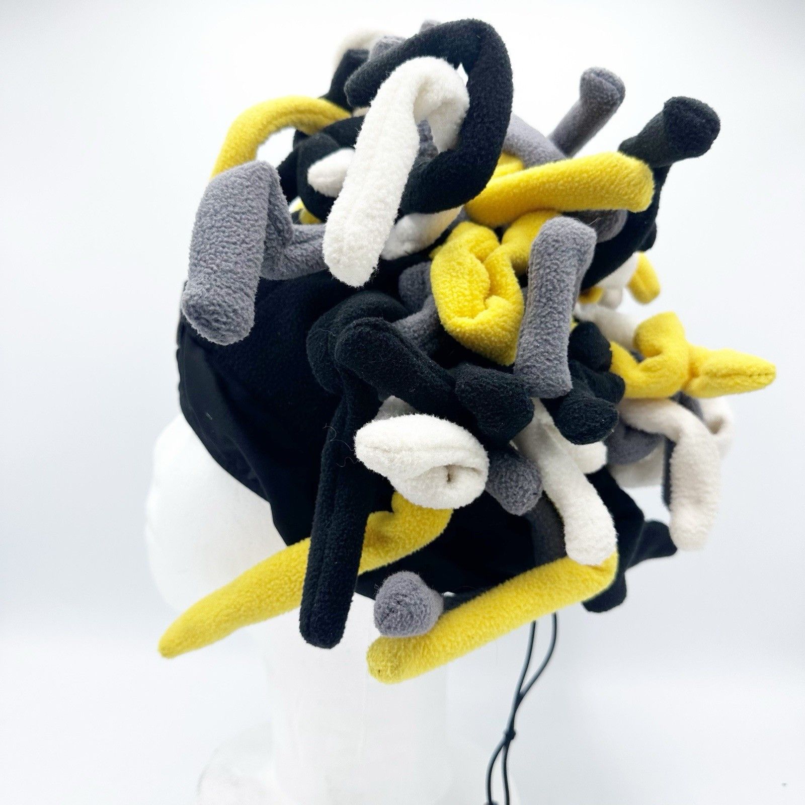 Vintage Mental Headgear Dreadlock Beanie Hat Snowboarding Fleece Y2K Size ONE SIZE - 5 Thumbnail