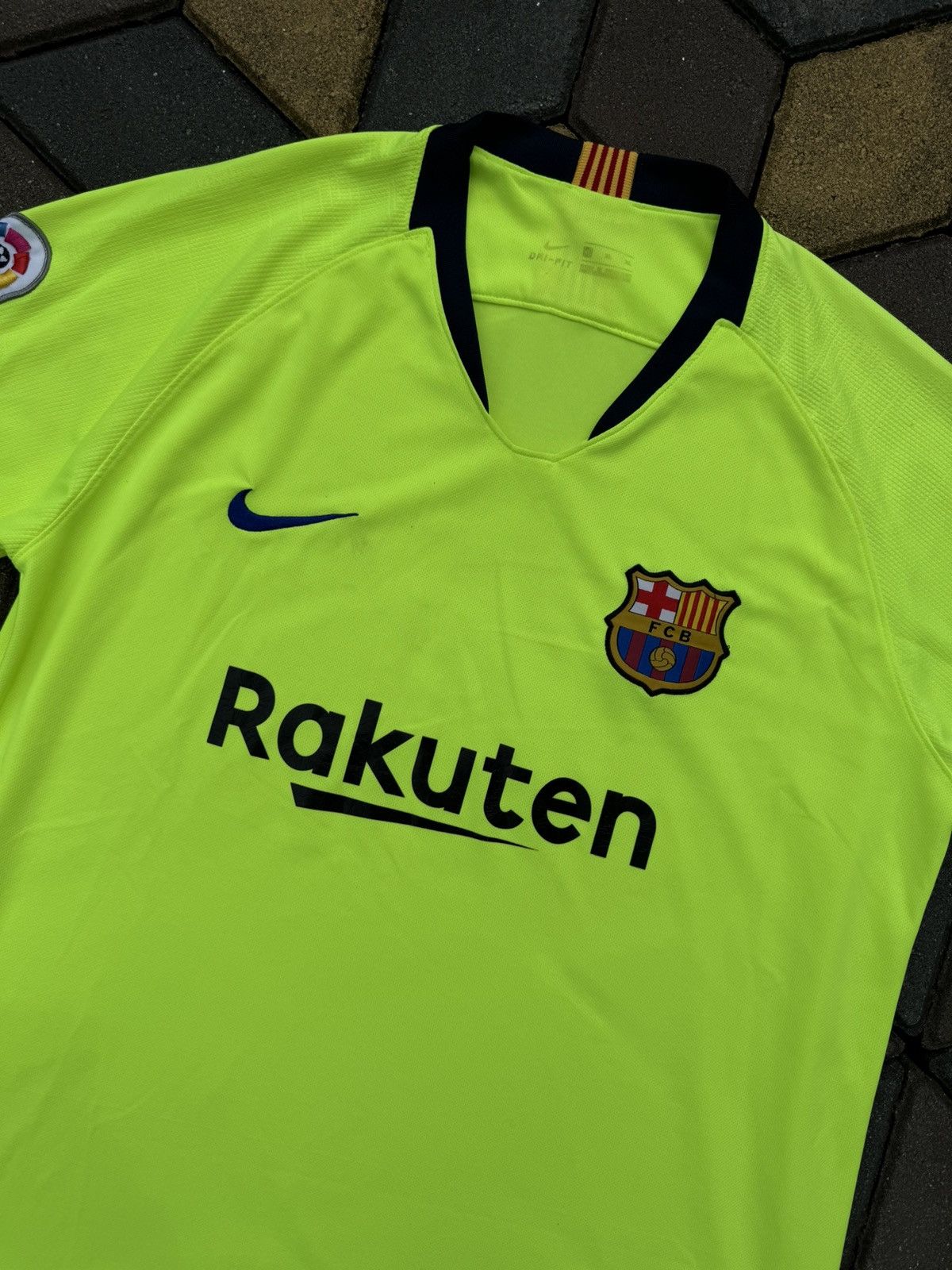 Nike FC Barcelona 2018 Away Leo Messi Jersey Size US XL / EU 56 / 4 - 3 Thumbnail