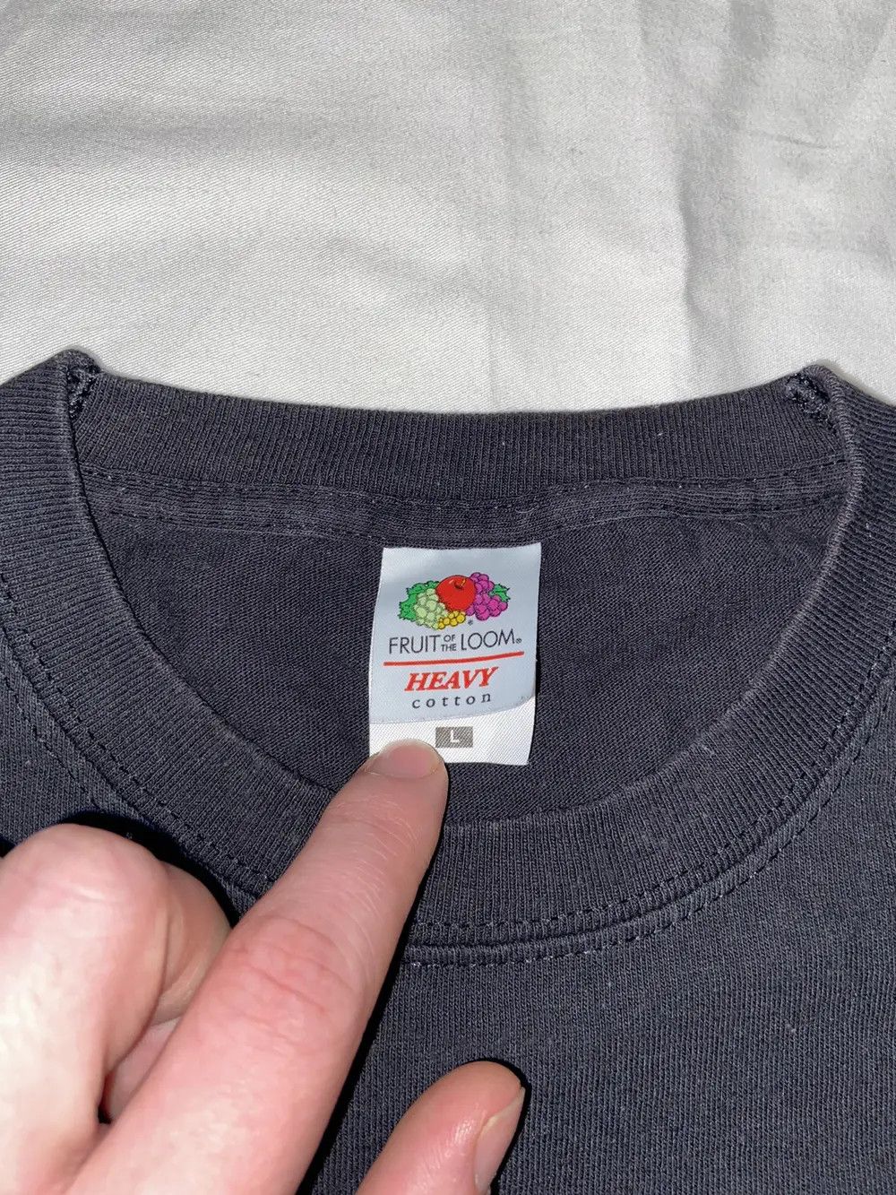 Fruit Of The Loom VANTAGE FRUIT OF THE LOOM HEAVY TEE T SHIRT Y2K ESSENTIALS Size US L / EU 52-54 / 3 - 14 Thumbnail