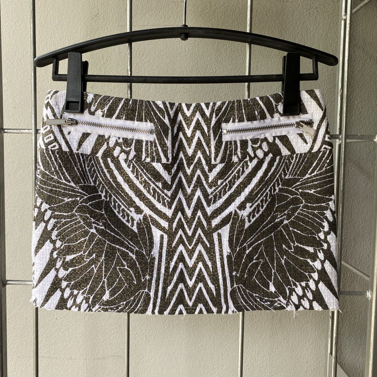 Just Cavalli Just Cavalli Zigzag Wings Mini Skirt Size 30" / US 8 / IT 44 - 2 Thumbnail