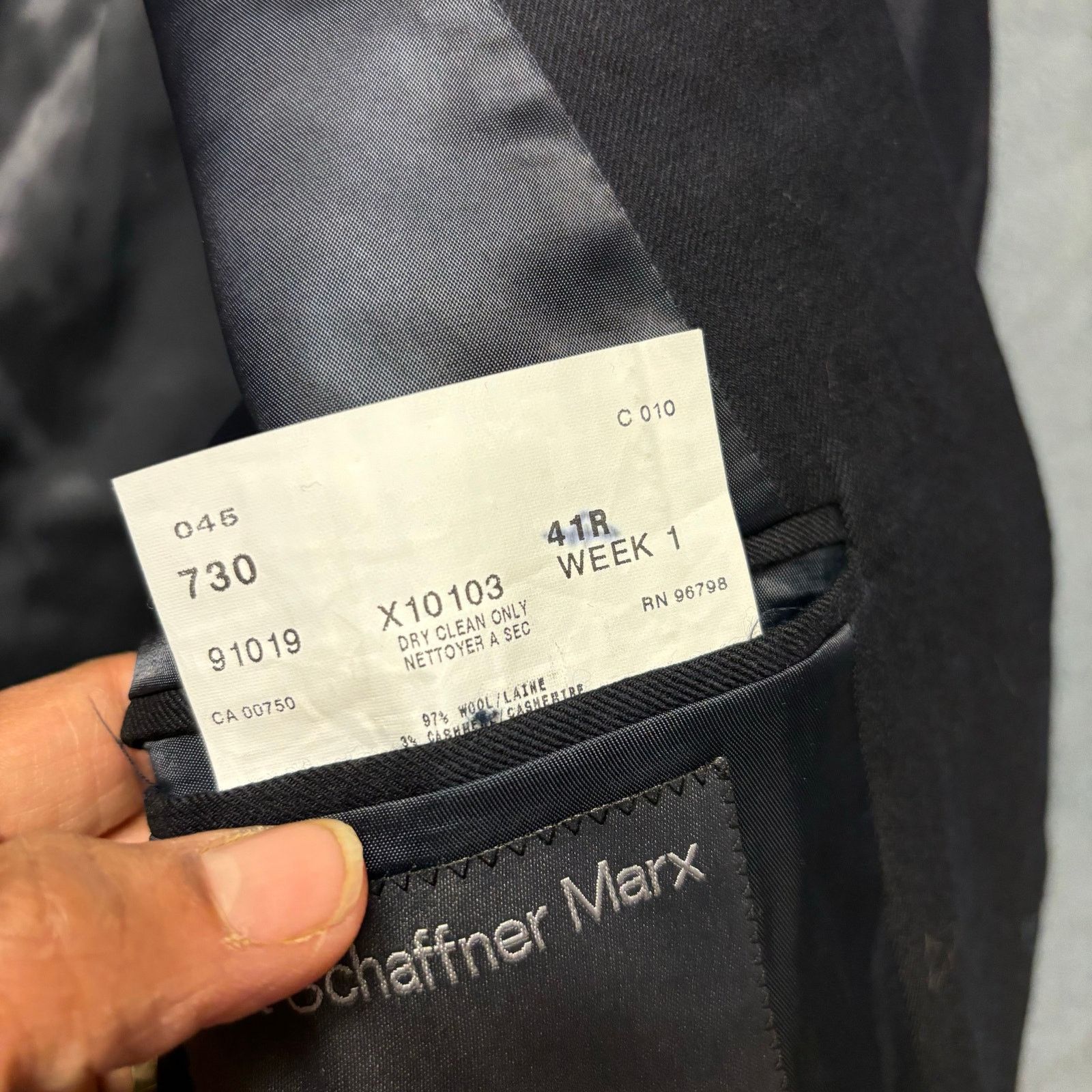 Hart Schaffner Marx Vintage Hart Schaffner Marx Blazer Wool Cashmere Blend 41R Size 40R - 6 Thumbnail