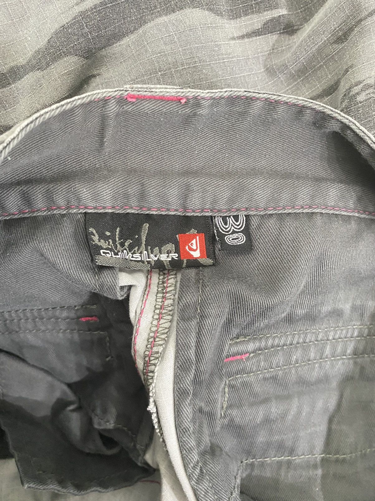 Quiksilver QUIKSILVER TIGER STRIPE CARGO SHORTPANTS Size US 30 / EU 46 - 6 Thumbnail