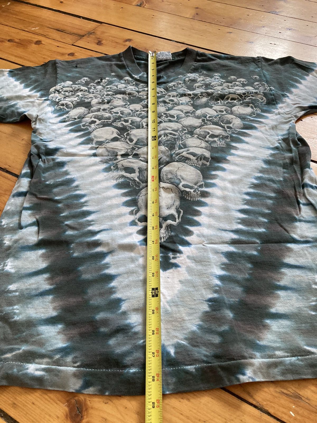 1998 Liquid Blue White Tag Skull Tie-dye Tee Size Large