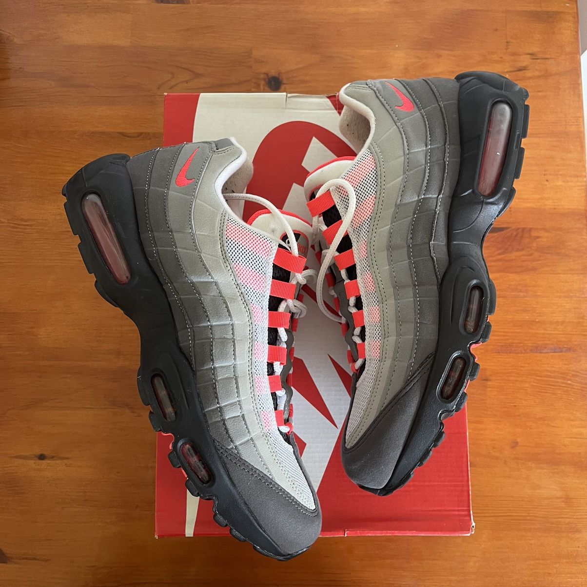 Sale Nike Air Max 95 Solar Red Men's 10.5