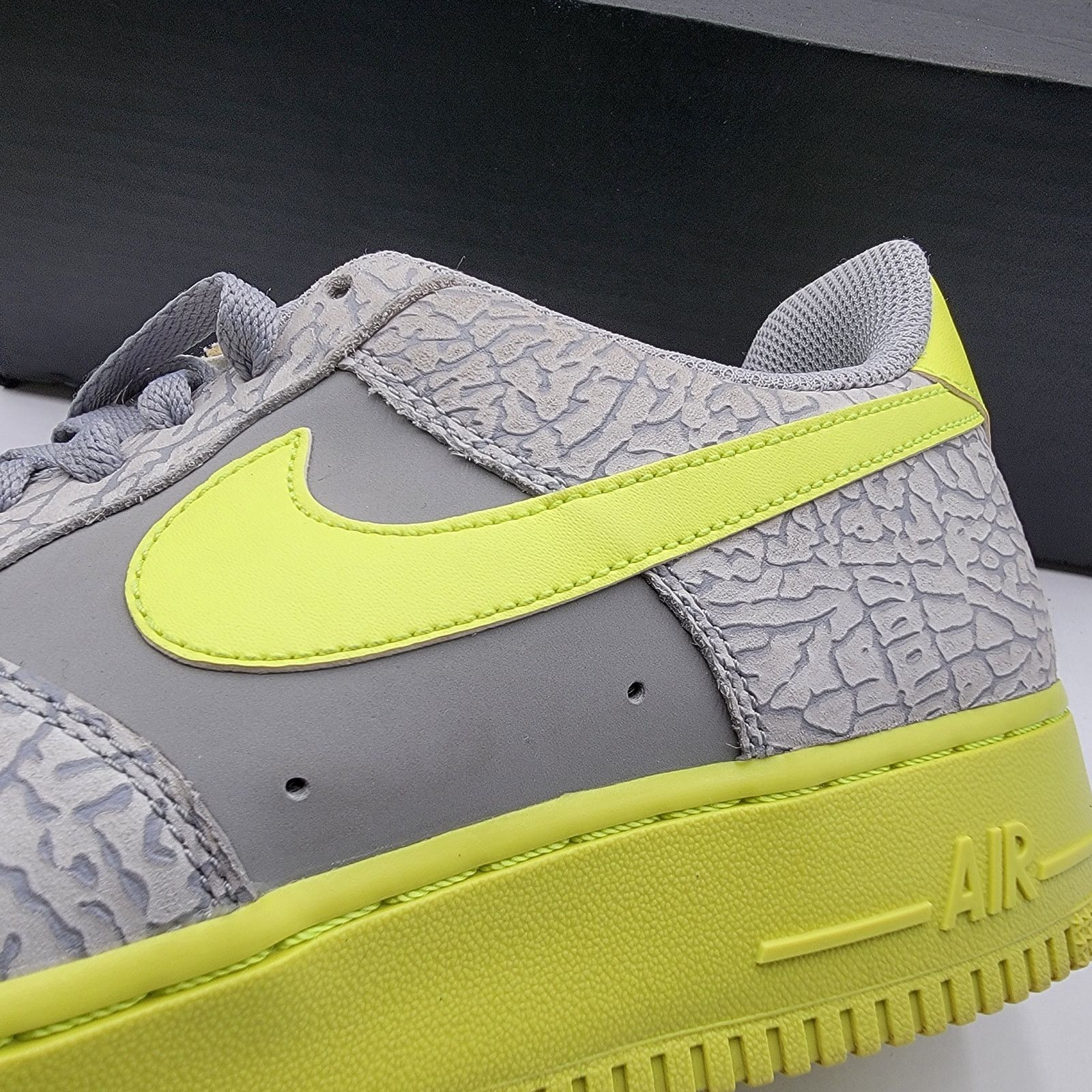 Nike Nike Air Force 1 Low 'Elephant Volt' Mens Sz 9.5 488298 041 Size US 9.5 / EU 42-43 - 6 Thumbnail