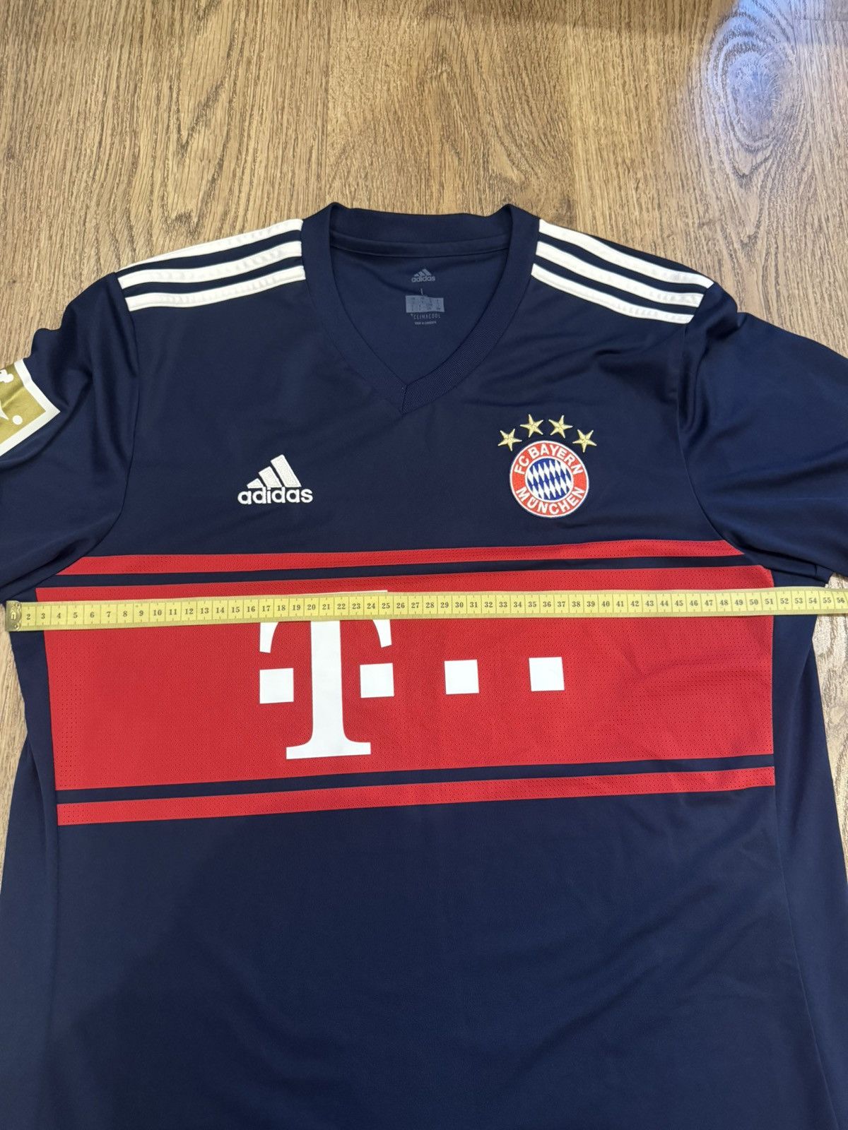 Adidas BAYERN MÜNICH 2017 2018 AWAY SHIRT SOCCER JERSEY ADIDAS SZ L Size US L / EU 52-54 / 3 - 3 Thumbnail