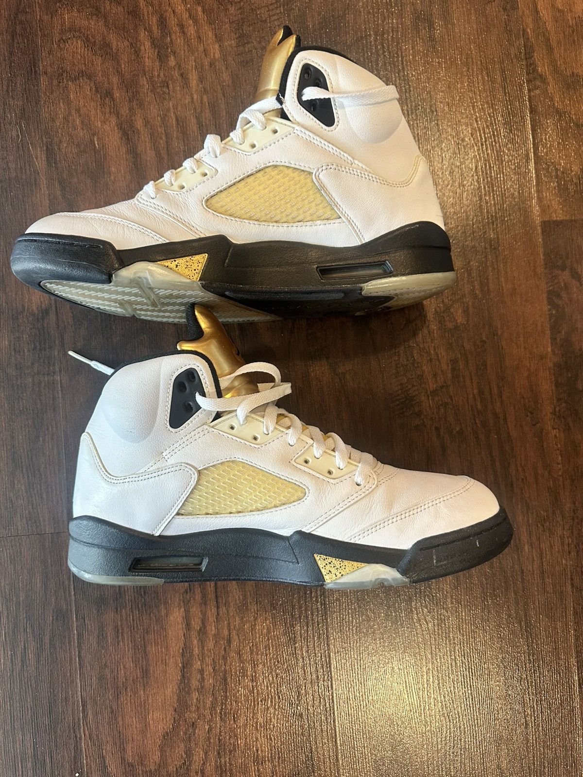 Jordan Brand Air Jordan 5 Retro (White/Gold) Size 11 – Pre-Owned – No Box Size US 11 / EU 44 - 3 Thumbnail