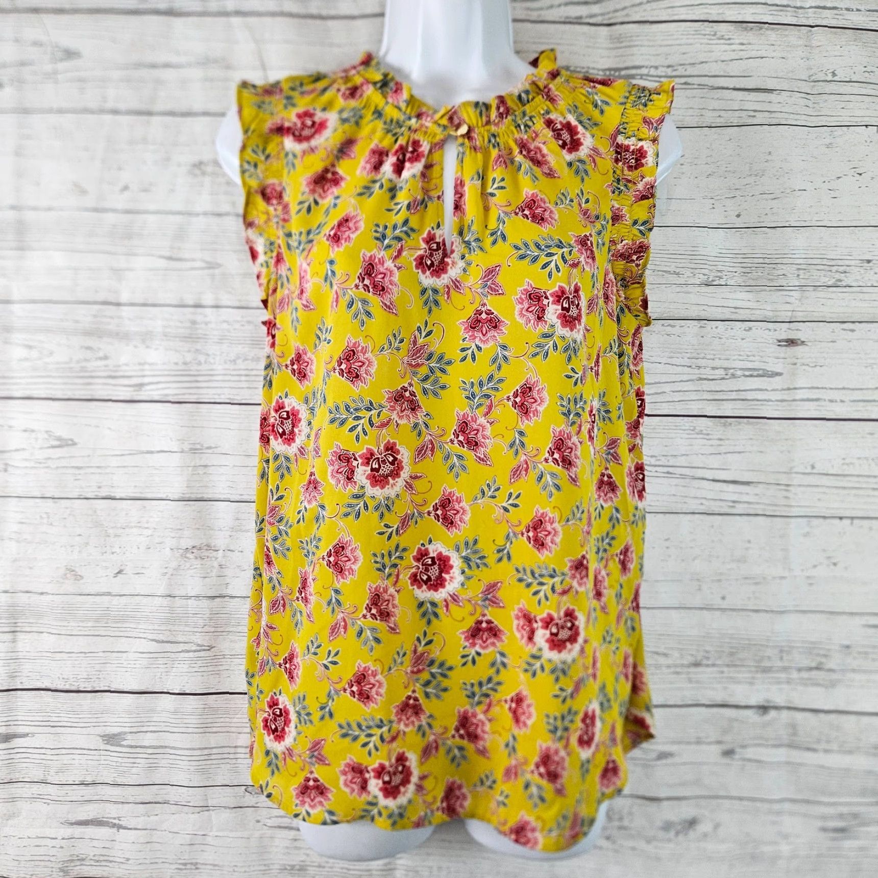 Loft VINTAGE? No. (But skip) Ann Taylor LOFT Womens Top M Yellow Floral Sleeveless Blouse Shirt Womens Size M / US 6-8 / IT 42-44 - 2 Thumbnail