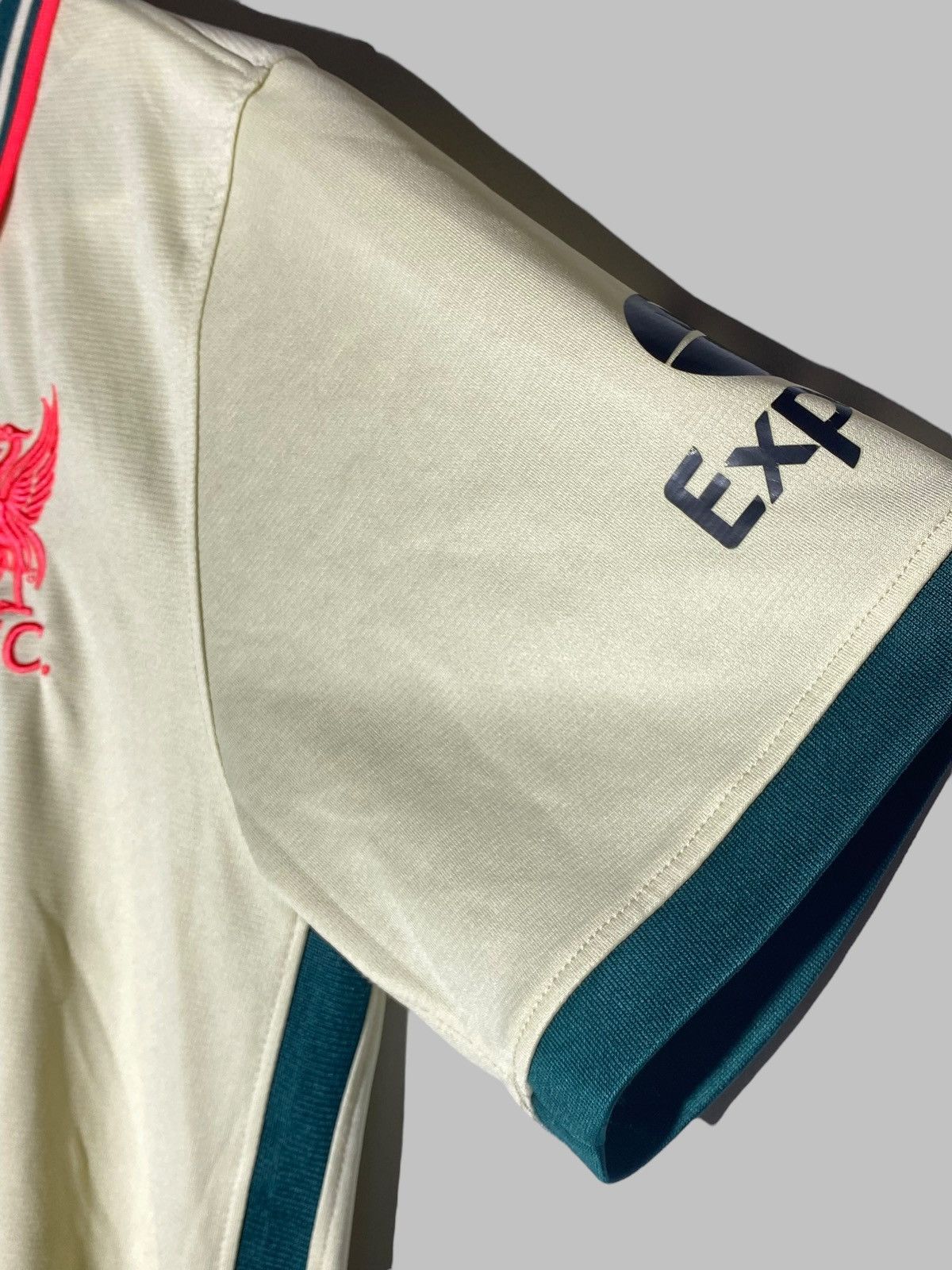 Nike LIVERPOOL 2021 AWAY NIKE JERSEY Y2K MO SALAH VIBES Size US S / EU 44-46 / 1 - 11 Thumbnail