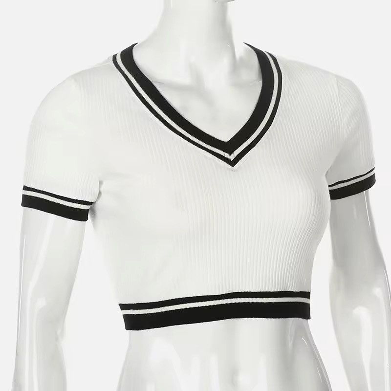 Japanese Brand × Vintage Women Crop T-Shirts Y2k Knitted V-Neck Size ONE SIZE - 3 Thumbnail