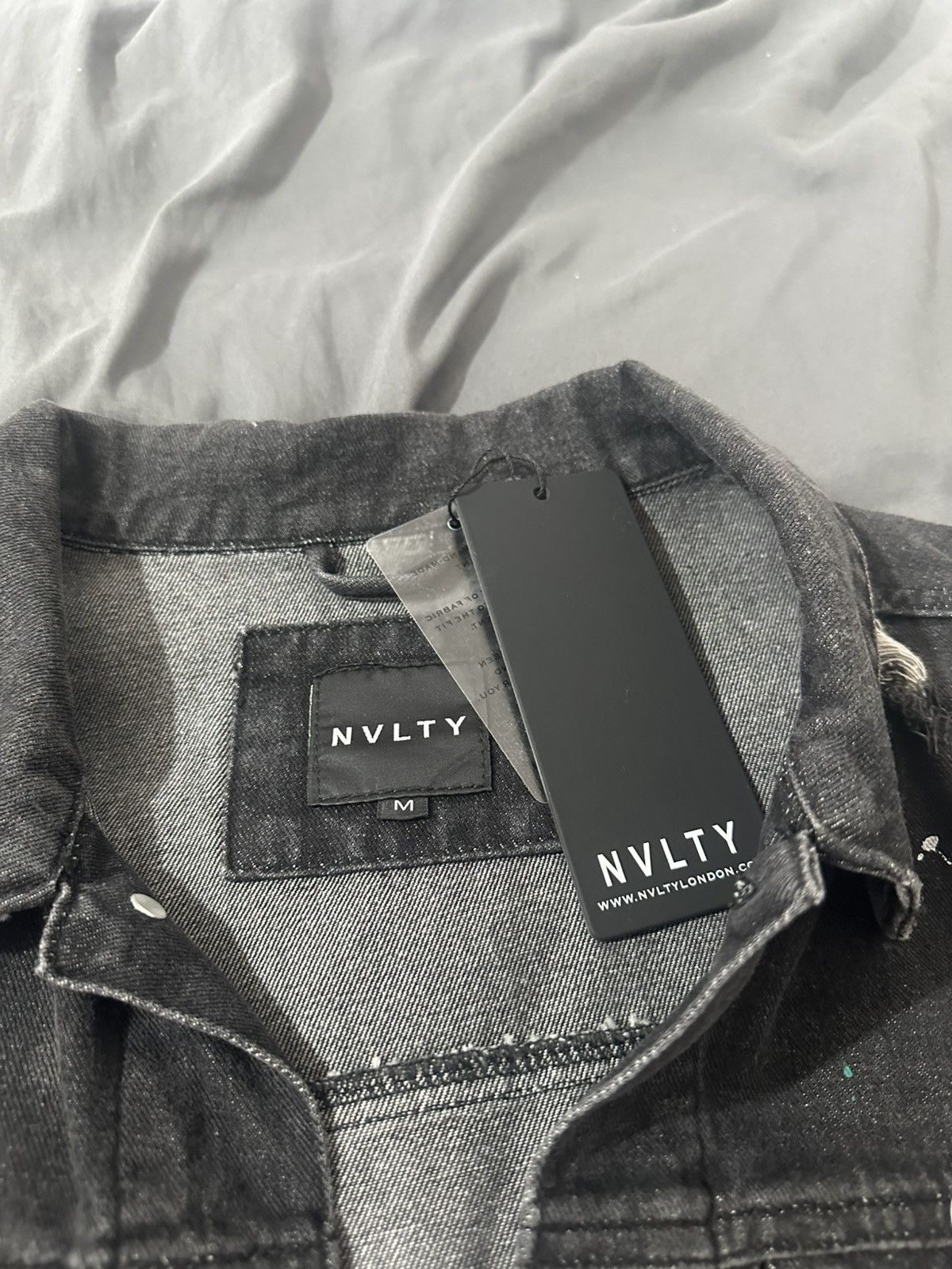 NVLTY NVLTY Jean Jacket Mens - Size Medium BNWT* Size US M / EU 48-50 / 2 - 3 Thumbnail