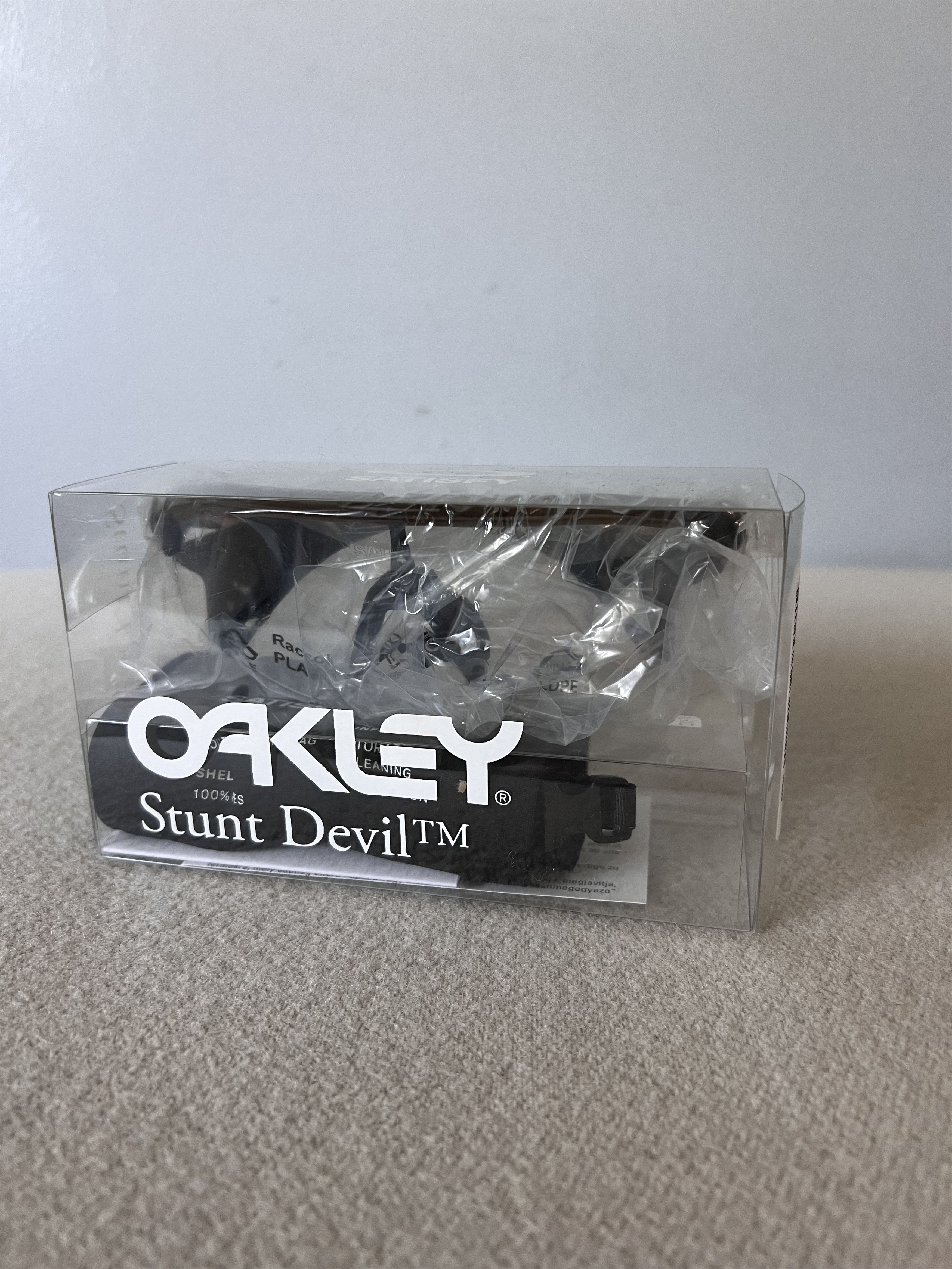 Oakley × Satisfy Satisfy Running Oakley Stunt Devil Sunglasses in Matte Brown Size ONE SIZE - 9 Thumbnail