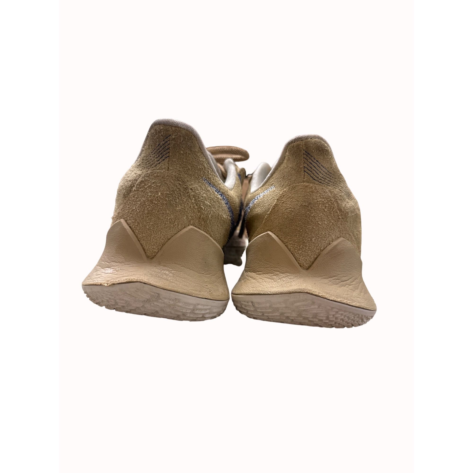 Nike Nike BB Kyrie Irvingtons men’s tan low sneakers shoes size 9 Size US 9 / EU 42 - 7 Thumbnail