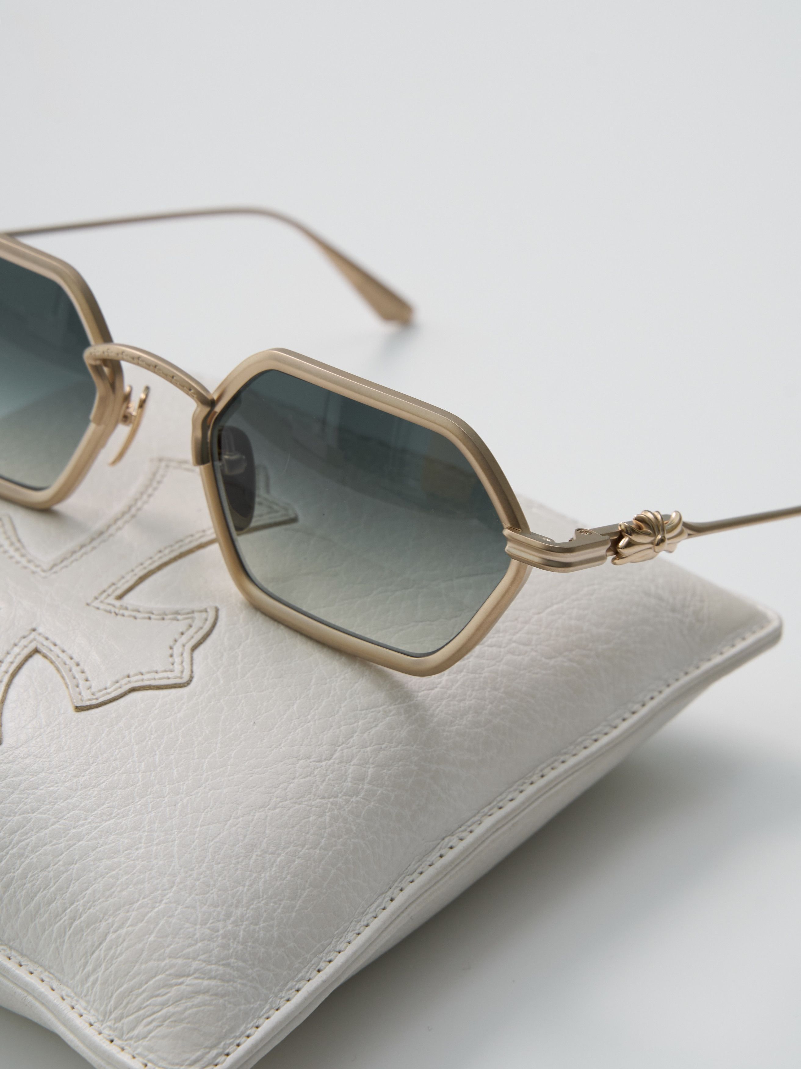 Chrome Hearts CHROME HEARTS DATASS MATTE GOLD PLATED Size ONE SIZE - 4 Thumbnail
