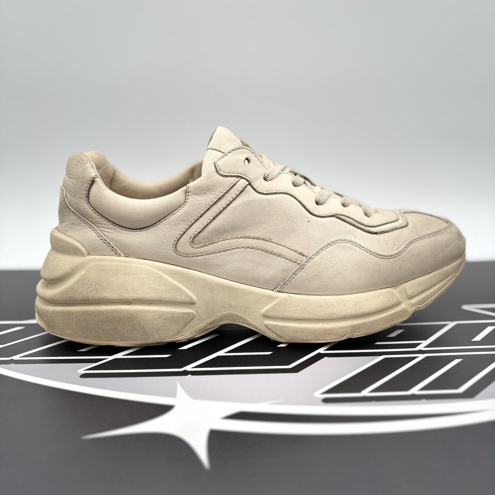 Gucci Size 9.5 G (10 US) Gucci Rhyton ' Off White ' Size US 10 / EU 43 - 2 Thumbnail