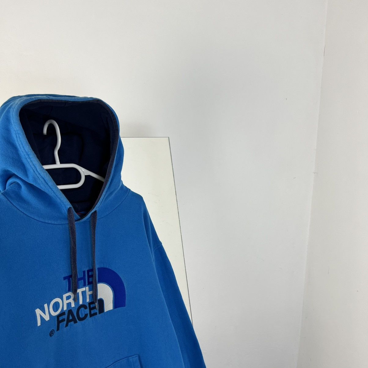 The North Face Vintage Y2K The North Face Big Embroidered Logo Hoodie Size US L / EU 52-54 / 3 - 2 Thumbnail