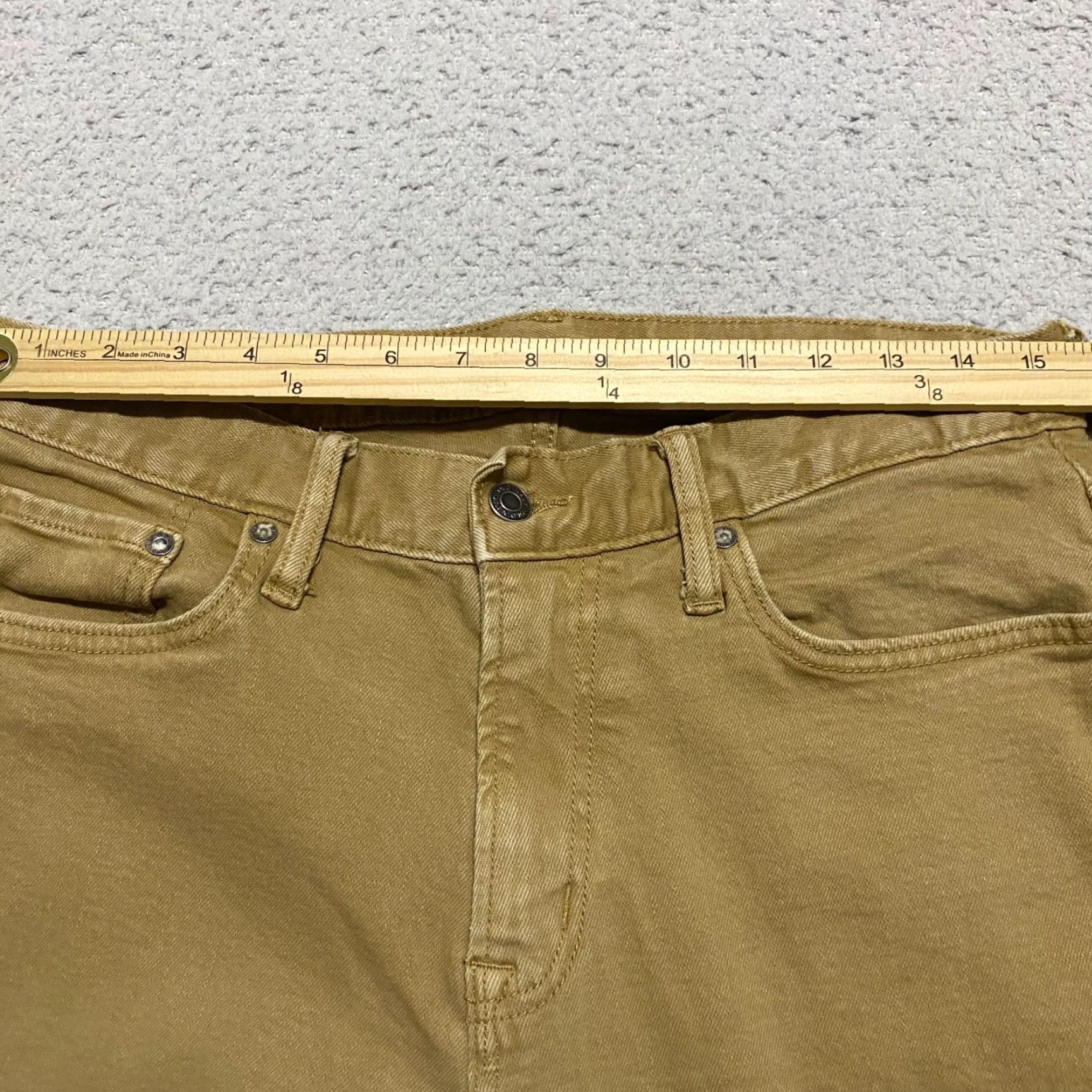 Old Navy Old Navy Jeans Mens 34x30 Beige Denim Tapered Mid Rise Relaxed Medium Wash Shirt Mens 34x30 Beige Denim Tapered Regular Jeans Size US 34 / EU 50 - 7 Thumbnail