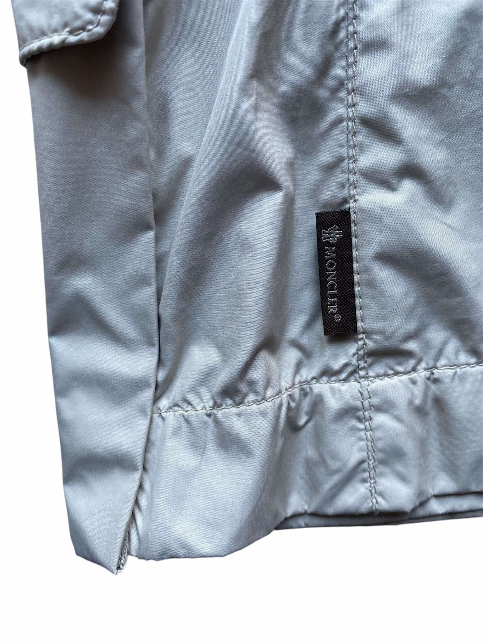 Moncler × Vintage Vintage Women Moncler Lightweight Jacket Belted Zip Lampo Size M / US 6-8 / IT 42-44 - 4 Thumbnail