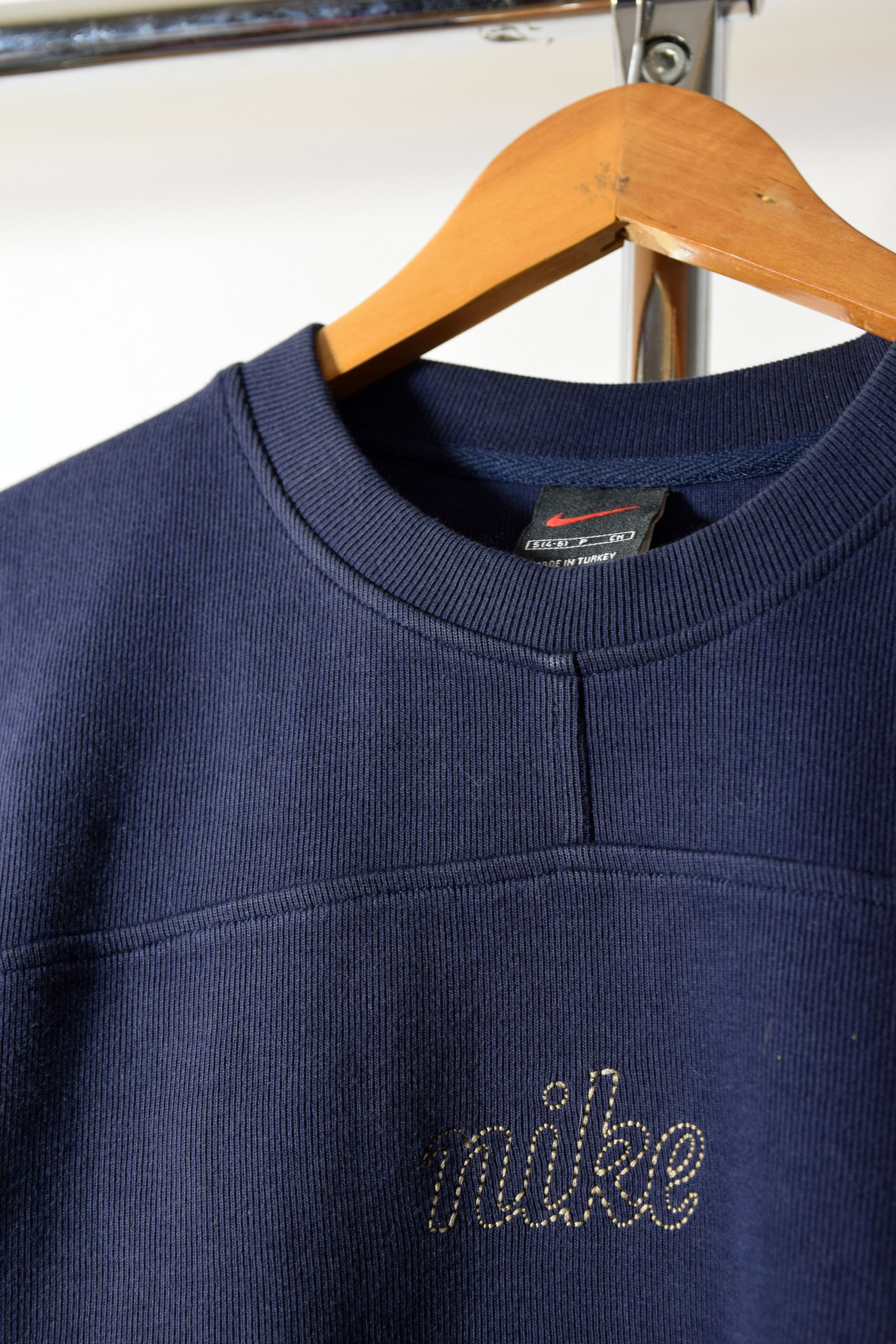 Nike × Vintage Y2K Nike Essential Script Spellout Vintage Wmns Crewneck S Size S / US 4 / IT 40 - 5 Thumbnail