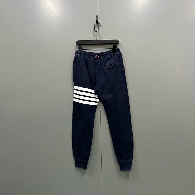 Thom Browne Thom browne Size 0 Dark blue four-striped sweatpants 2503- Size US 28 / EU 44 - 2 Thumbnail