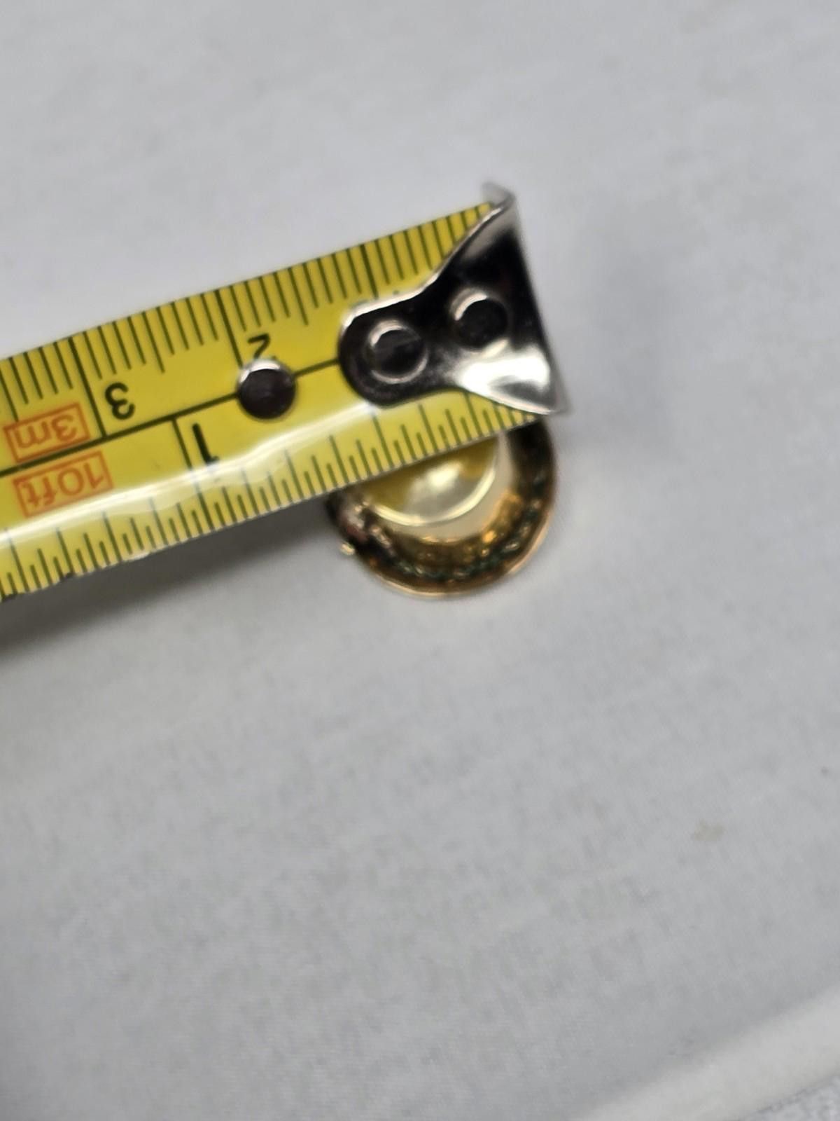 The Unbranded Brand Vtg 14k Yellow Gold Enamel Flower Hat Charm Pendant 2.7g Size ONE SIZE - 4 Thumbnail