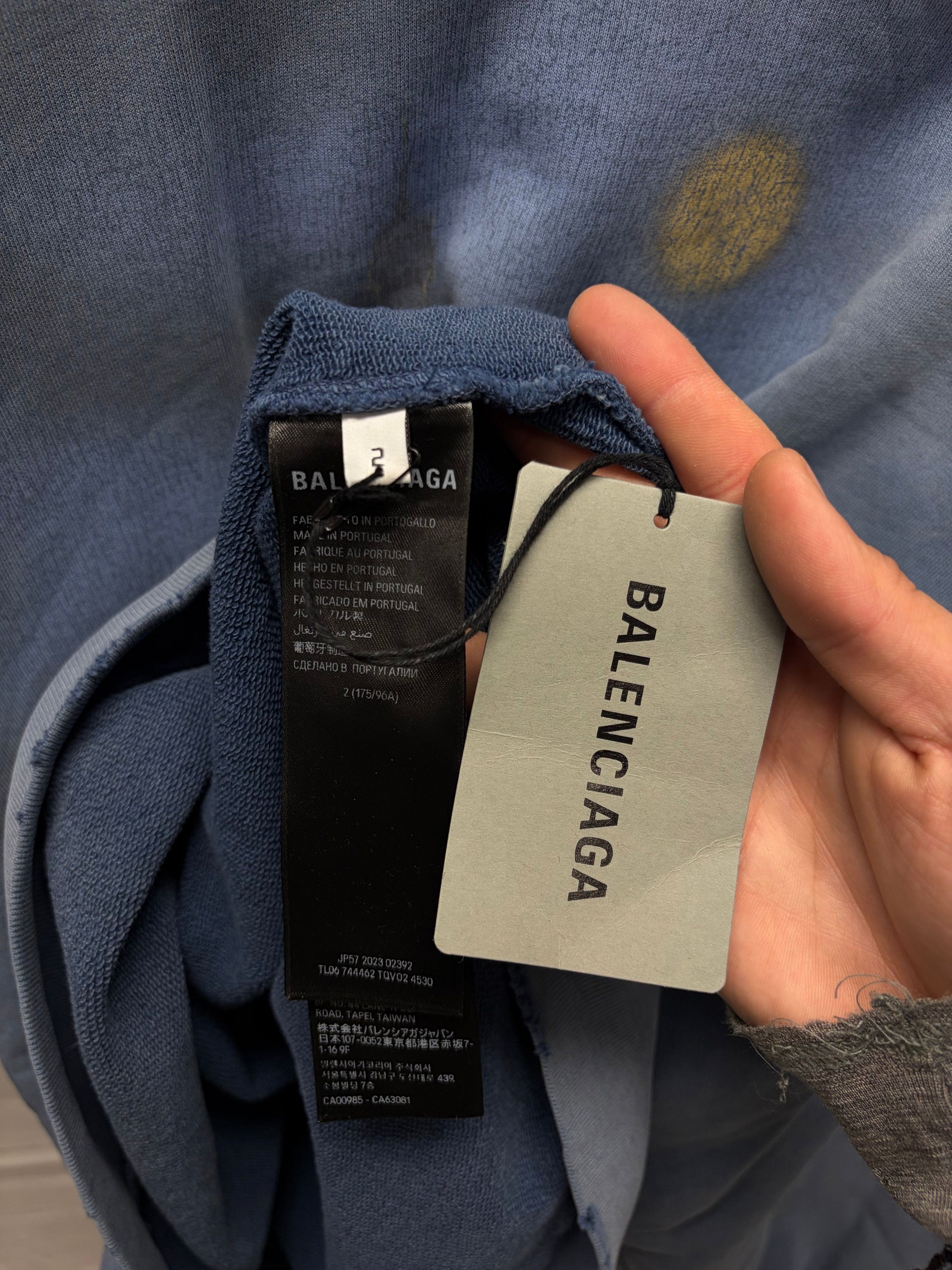 Balenciaga AW2023 Balenciaga ‘Paris Moon’ Blue Heavy Distressed Hoodie Size US L / EU 52-54 / 3 - 6 Thumbnail