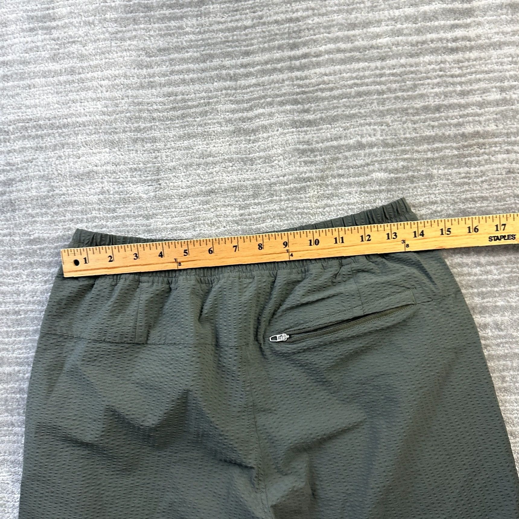 Lululemon Lululemon Shorts Mens Small Bowline Seersucker 8" Gray Polyester Drawstring Pockets Athletic Activewear 8 in Inseam Regular Size US 29 - 7 Thumbnail