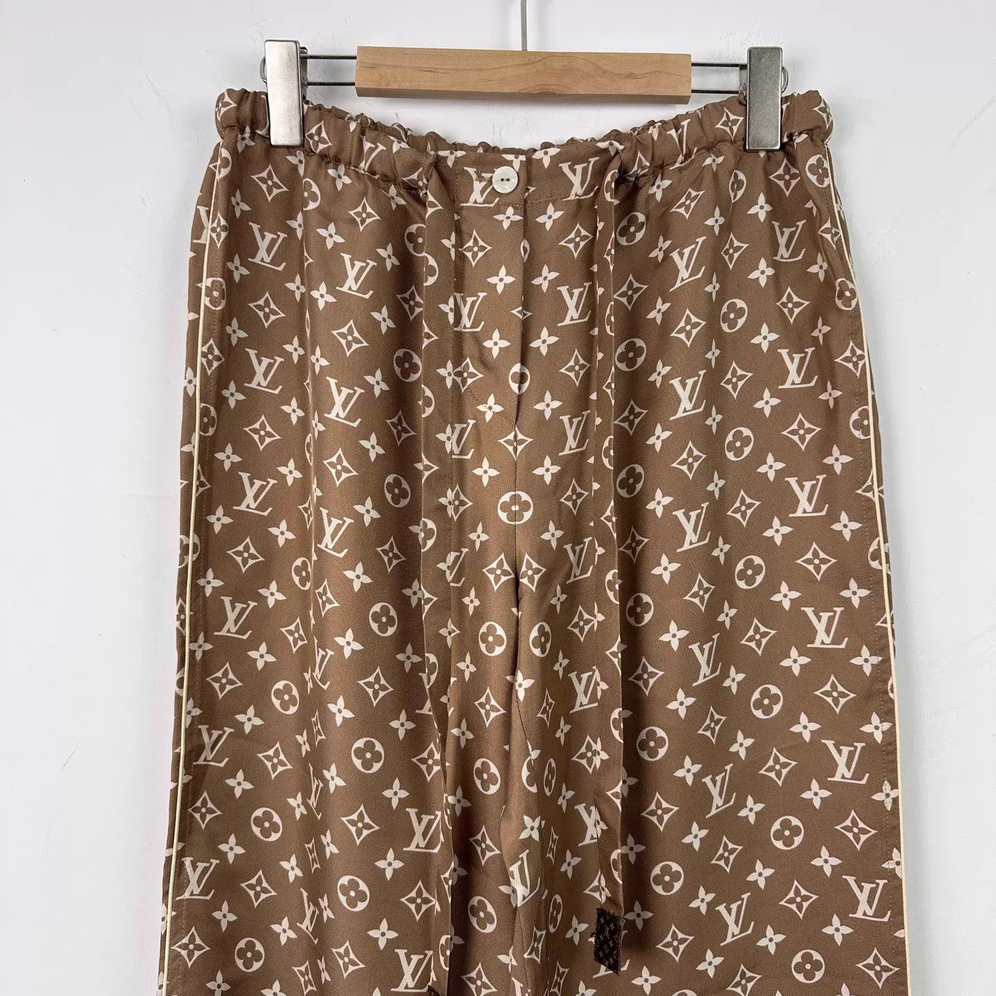 Louis Vuitton LV Women's Monogram Allover Silk Pants 38 99 New Size 26" / US 2 / IT 38 - 4 Thumbnail