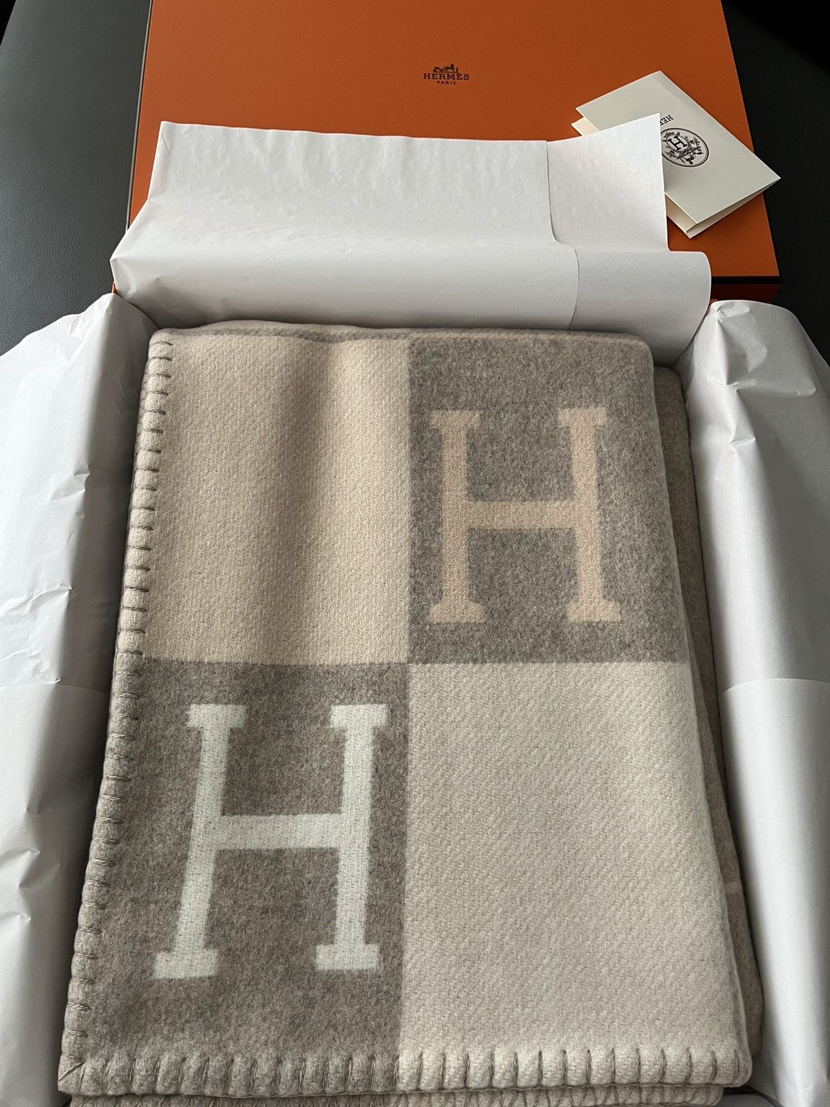 Hermes Giftable New Hermes Avalon Blanket Coco Chamomile Cashmere Size ONE SIZE - 1 Thumbnail