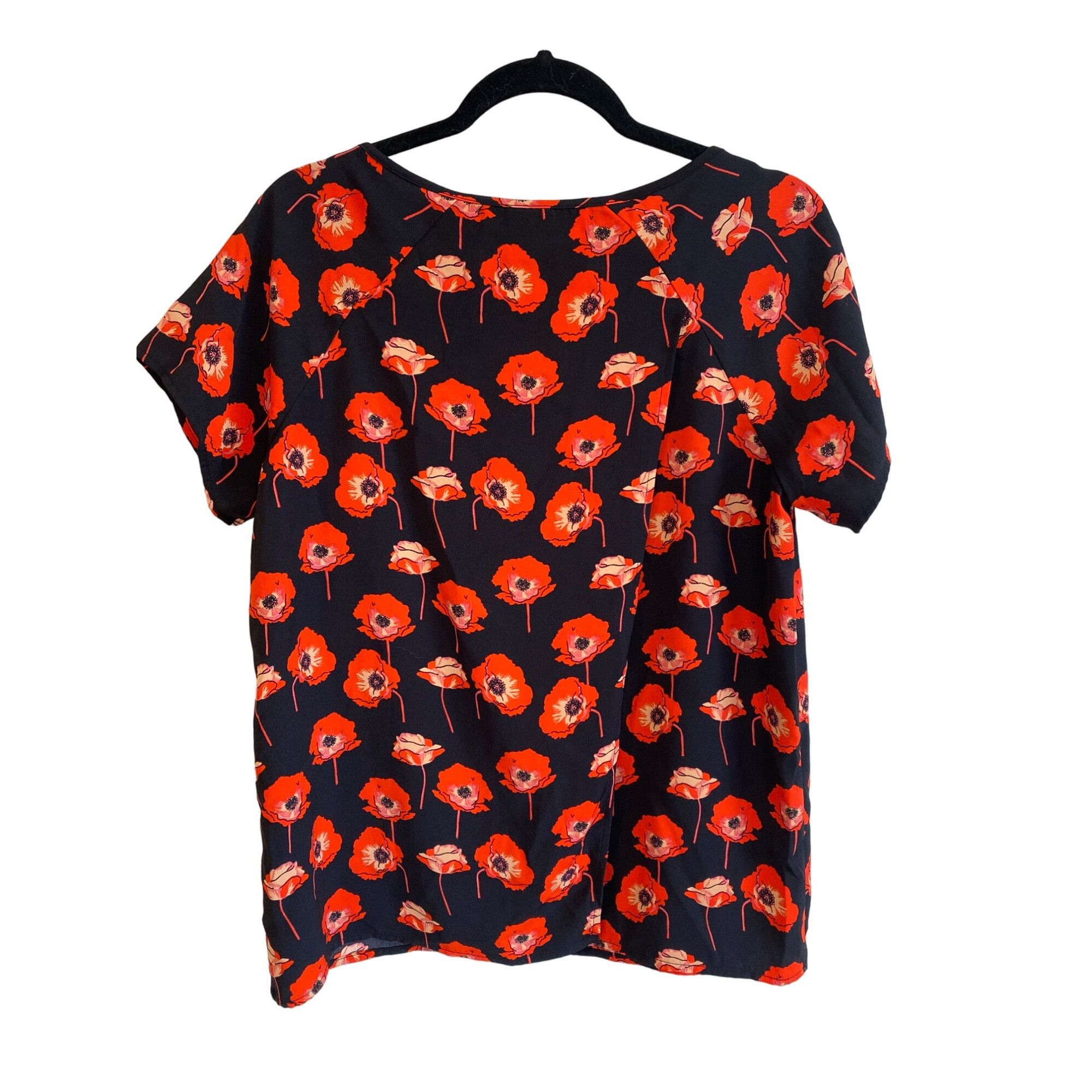 Designer CAbi Red Poppies Short Sleeve Blouse Tunic W's Small Split B Size S / US 4 / IT 40 - 4 Thumbnail