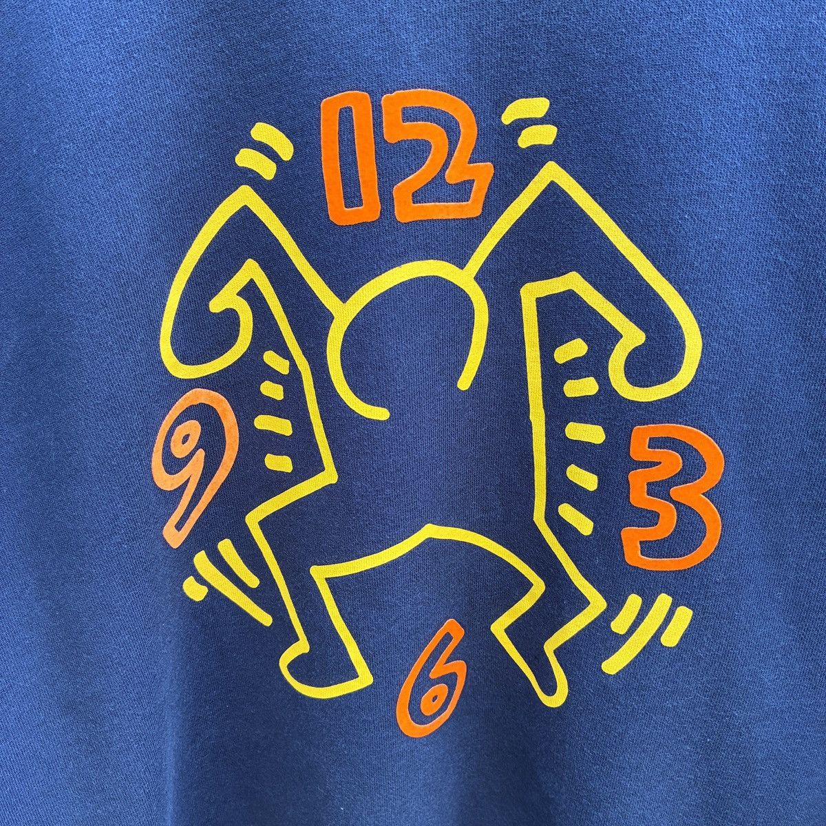 Uniqlo Uniqlo x Keith Haring Dancing Figure Clock Sweatshirt Size M / US 6-8 / IT 42-44 - 5 Thumbnail